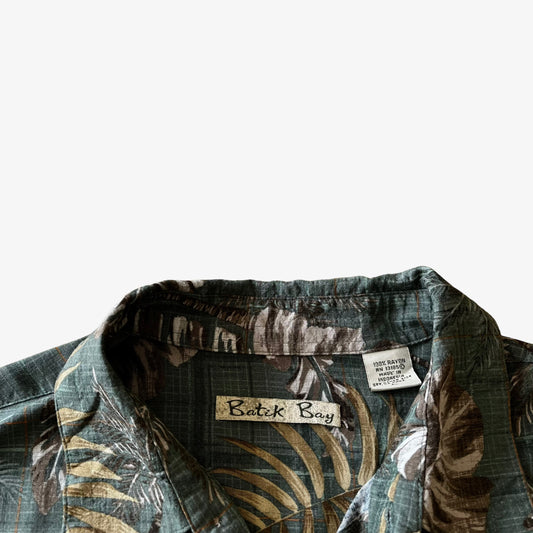 Vintage 90s Mens Batick Bay Leaf Print Short Sleeve Green Hawaiian Shirt Label - Casspios Dream