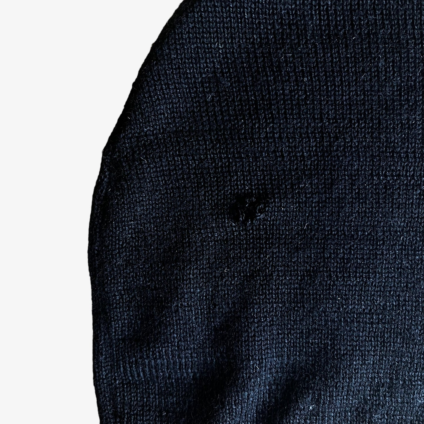 Vintage 90s Pringle Merino Wool Black Beanie Wear - Casspios Dream