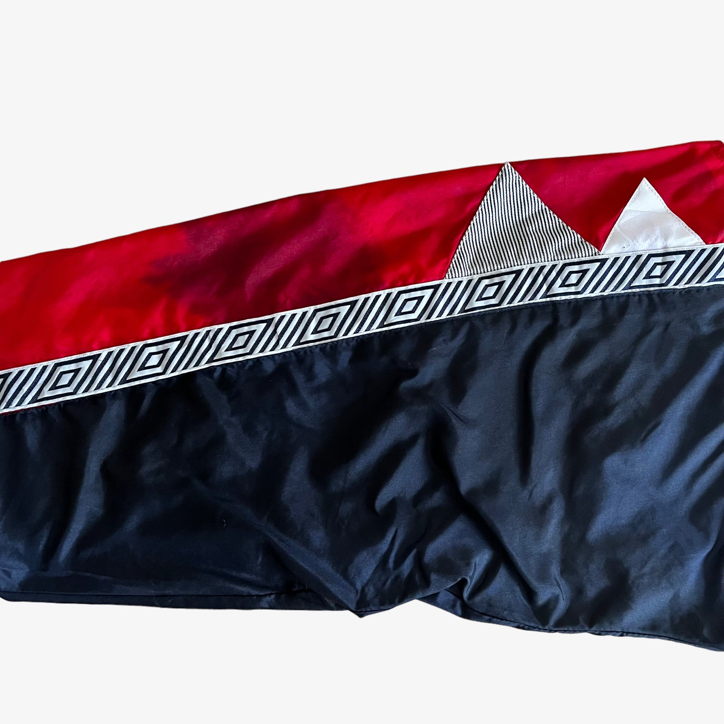 Vintage 90s Umbro England Colourway Track Jacket With Back Spell Out Mark - Casspios Dream