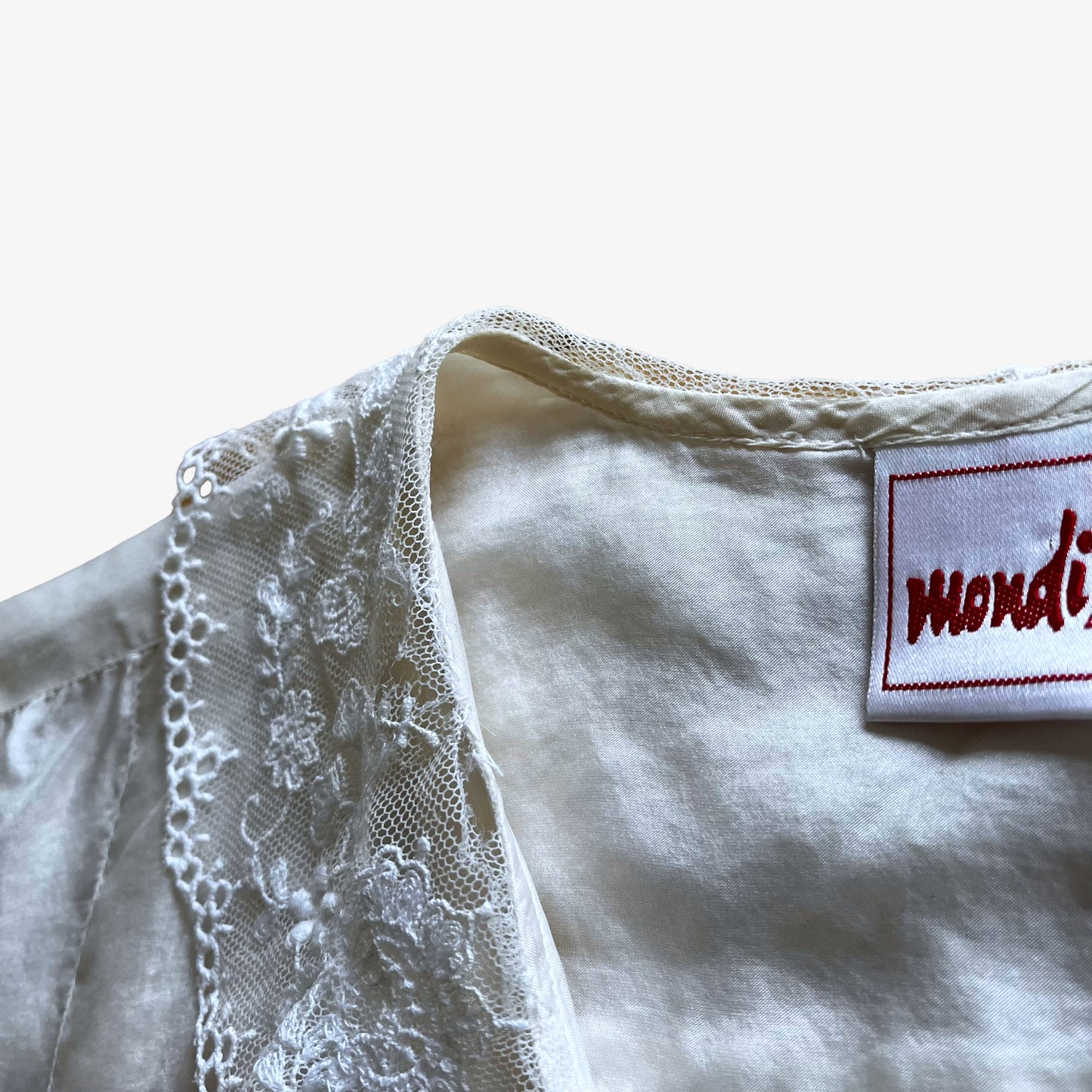 Vintage 90s Womens Mondi Broderie Anglaise Short Balloon Sleeve White Silk Blouse Shirt - Casspios Dream
