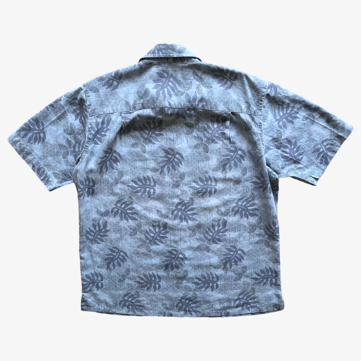 Vintage Y2K Mens Club Room Floral Print Short Sleeve Blue Hawaiian Shirt Back - Casspios Dream