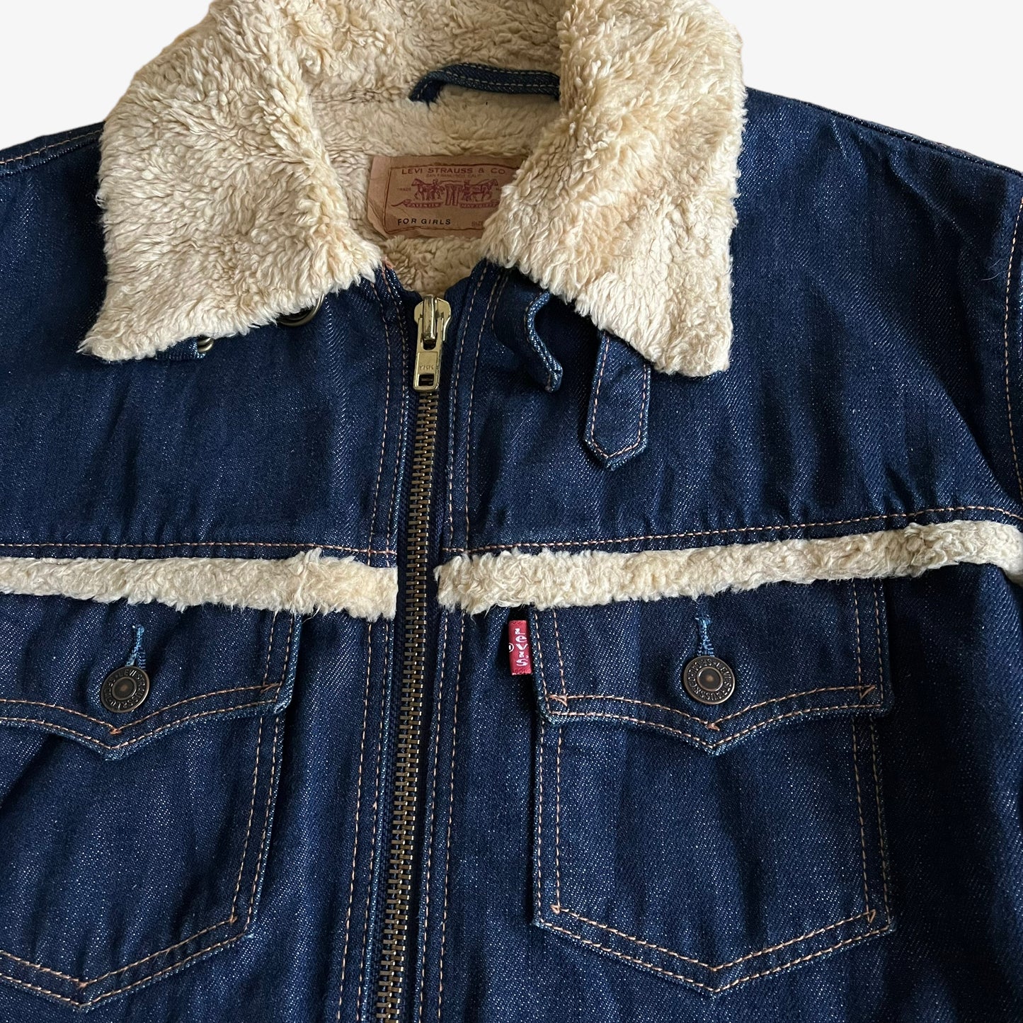 Vintage 90s Womens Levis Navy Denim Trucker Jacket With Faux Fur Lining Tag - Casspios Dream