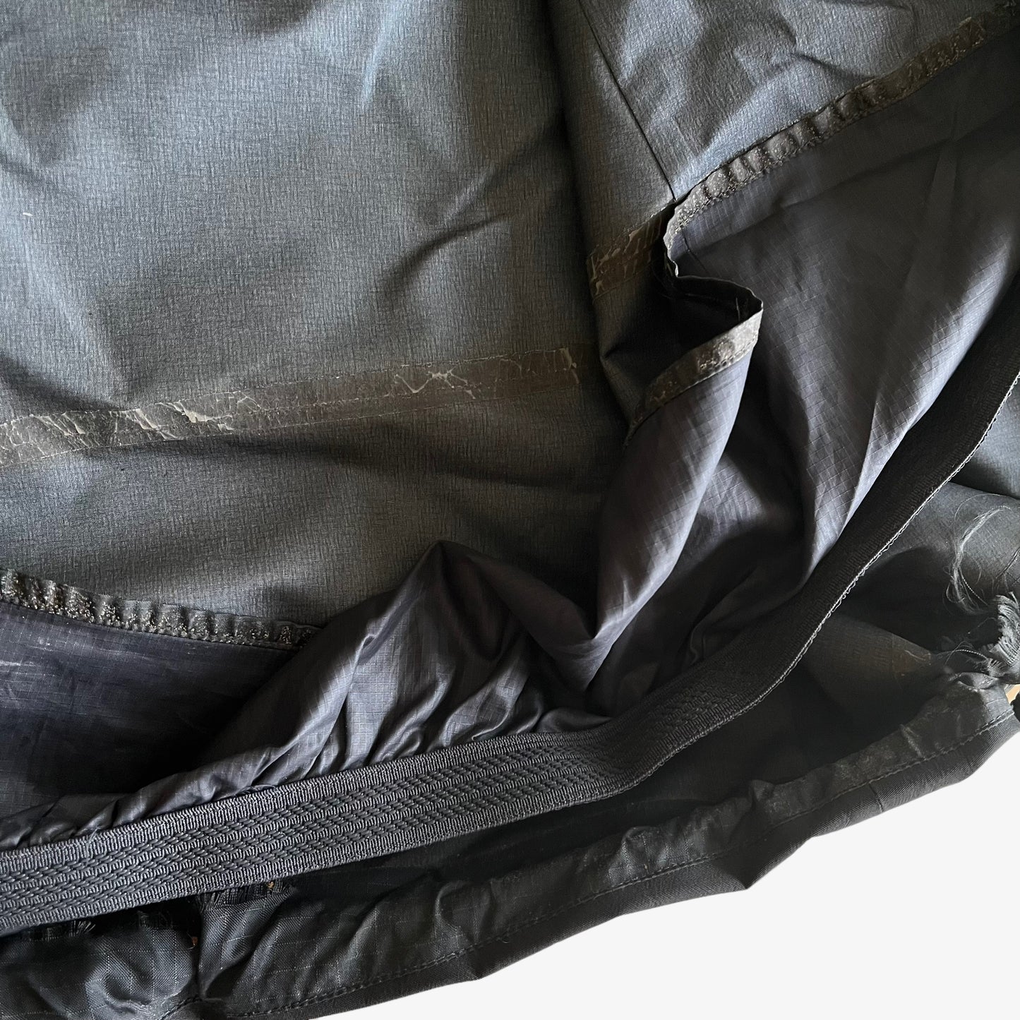 Vintage Y2K Arcteryx Pro Recco Goretex Tactical Jacket With Arm Badge Hem Wear - Casspios Dream