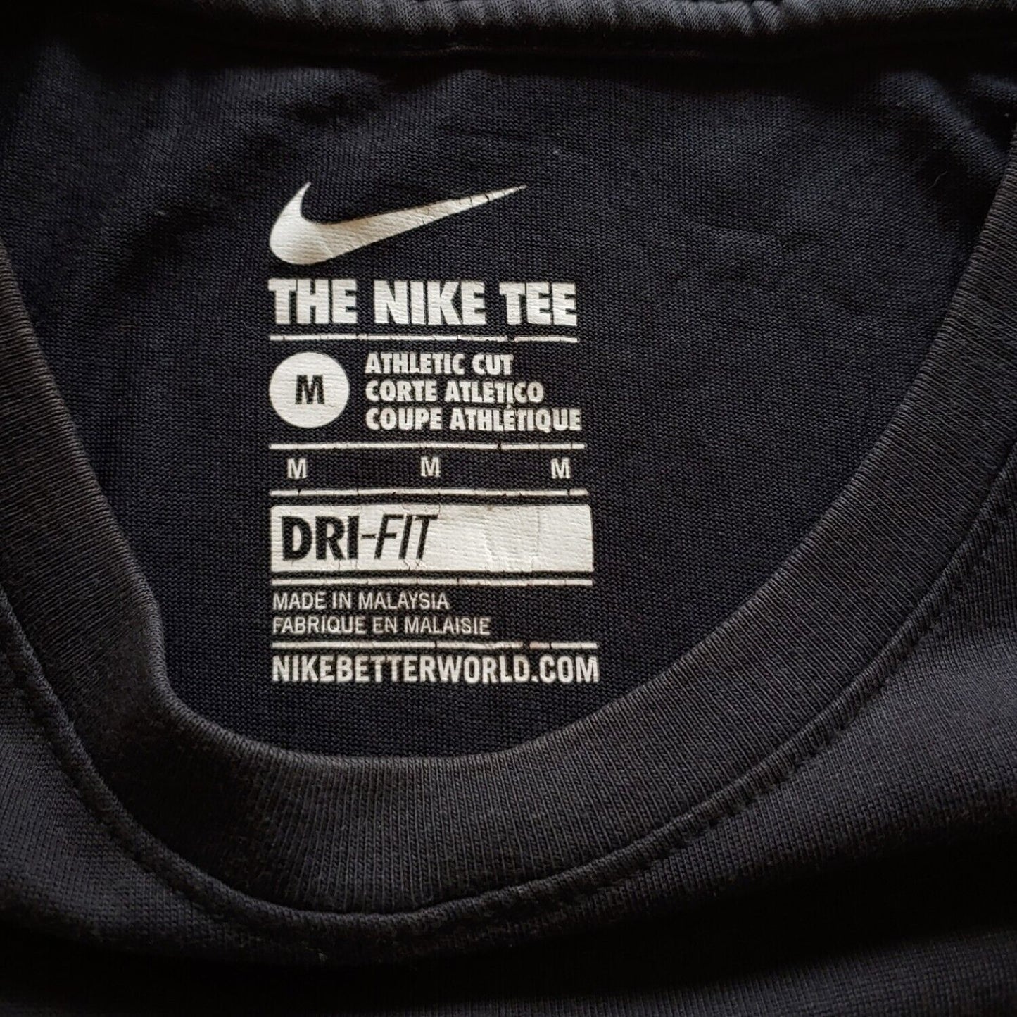 Label of vintage Y2K Nike SB black t-shirt.