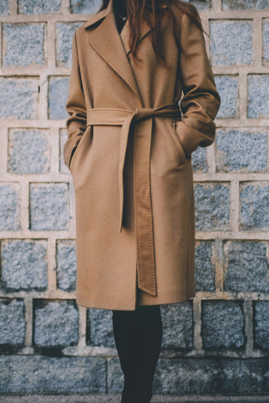 Styling Womens Vintage Coats - Casspios Dream