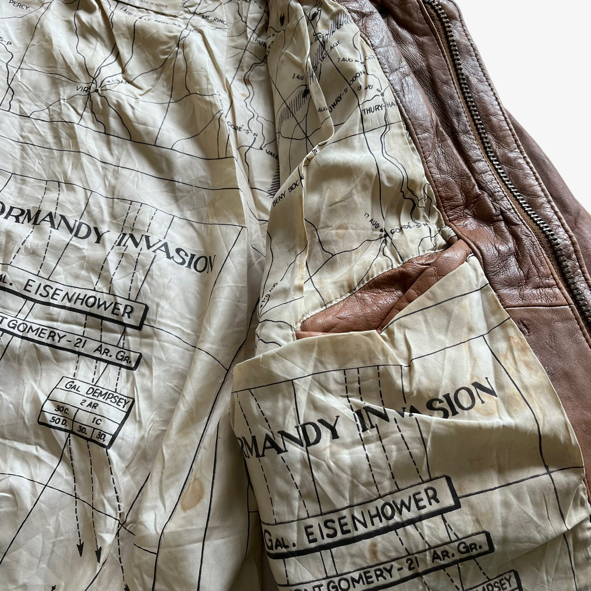 Vintage 80s Mens G-III Light Brown Leather Pilot Jacket With Metal Tip Collar Inside Wear - Casspios Dream