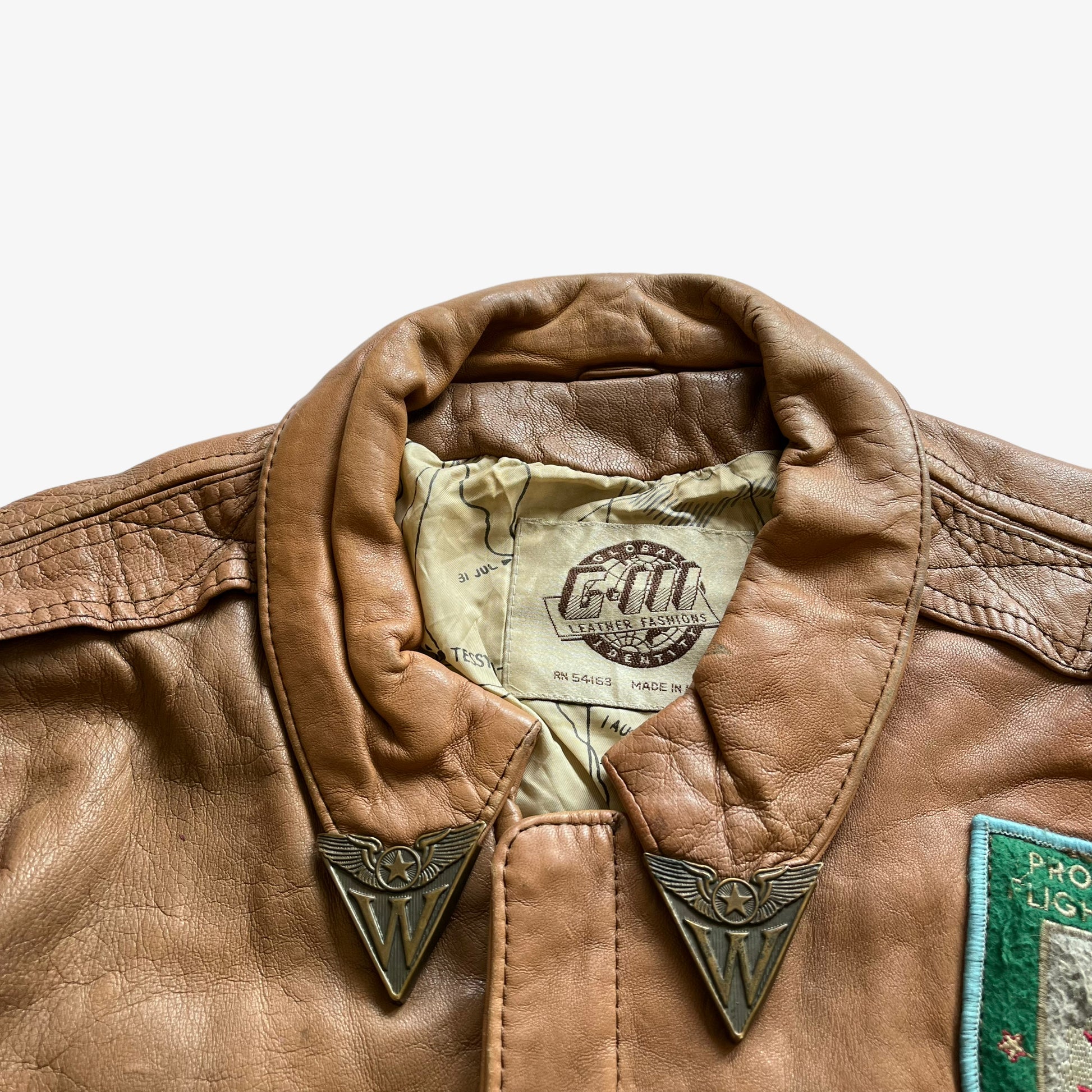 Vintage 80s Mens G-III Light Brown Leather Pilot Jacket With Metal Tip Collar Label - Casspios Dream