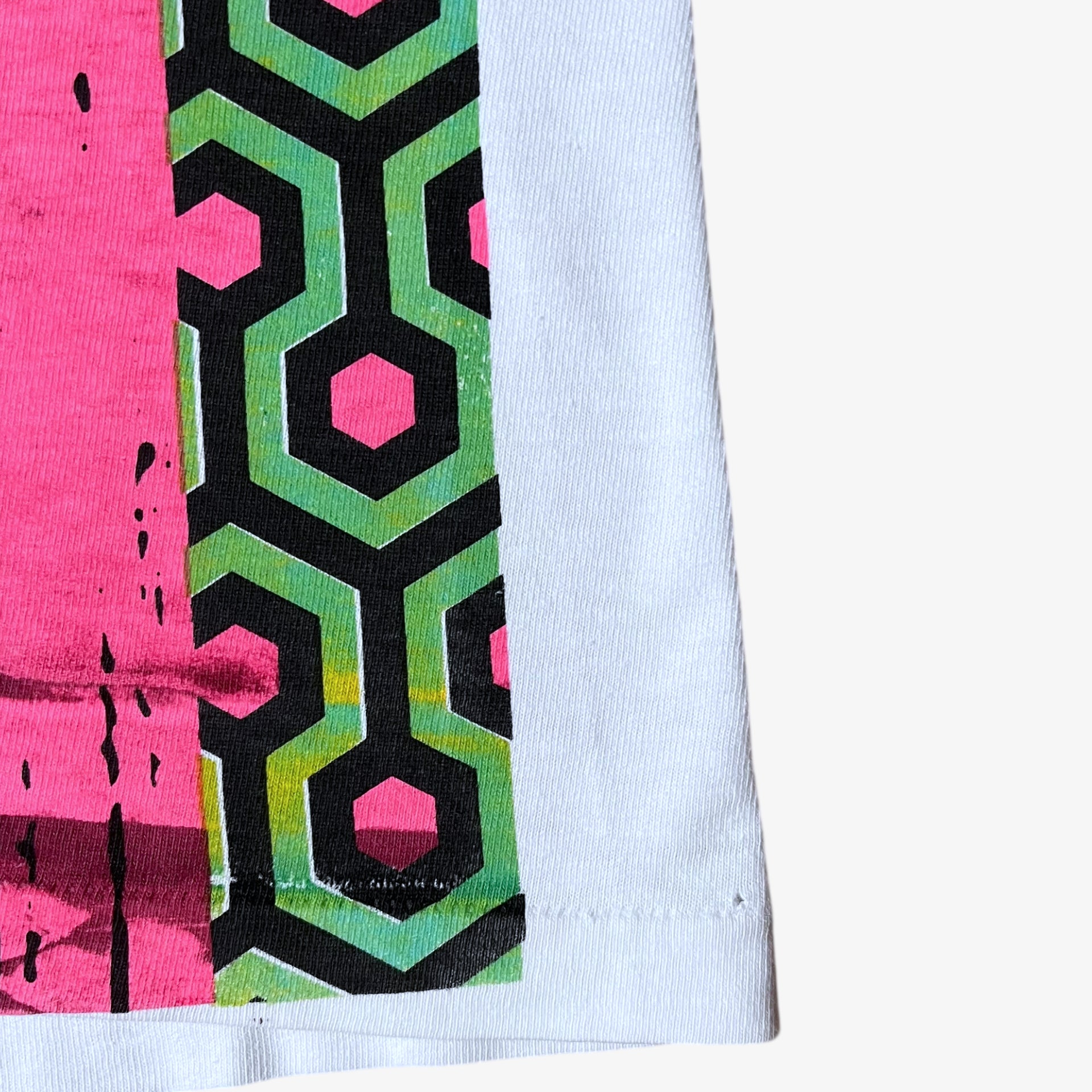 Hem of vintage 80s men's The Shining here's Johnny Jack Nicholson print single stitch white t-shirt.