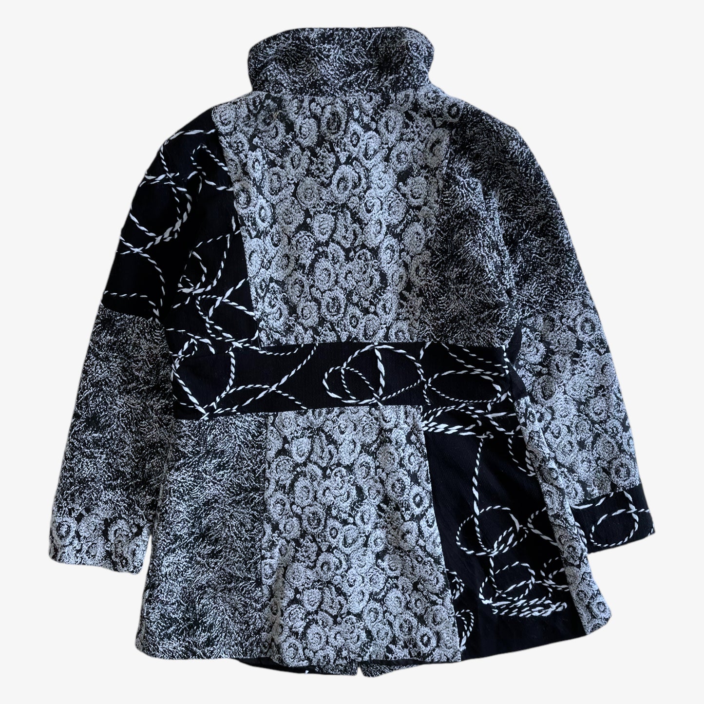Vintage 80s Womens Black And White Abstract Patchwork Print Wool Coat Back - Casspios Dream