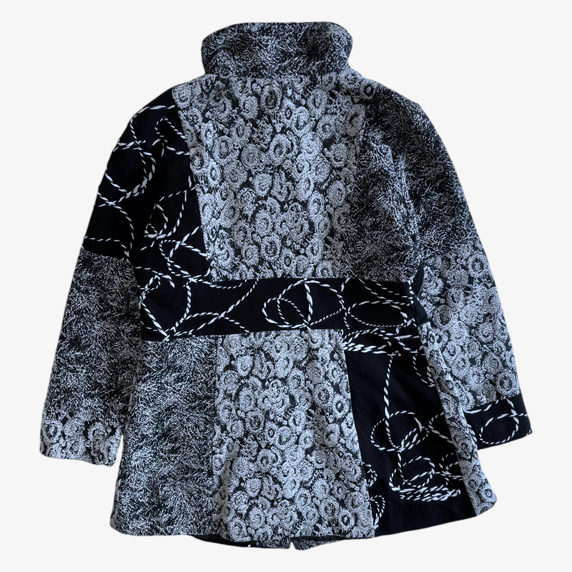 Vintage 80s Womens Black And White Abstract Patchwork Print Wool Coat Back - Casspios Dream