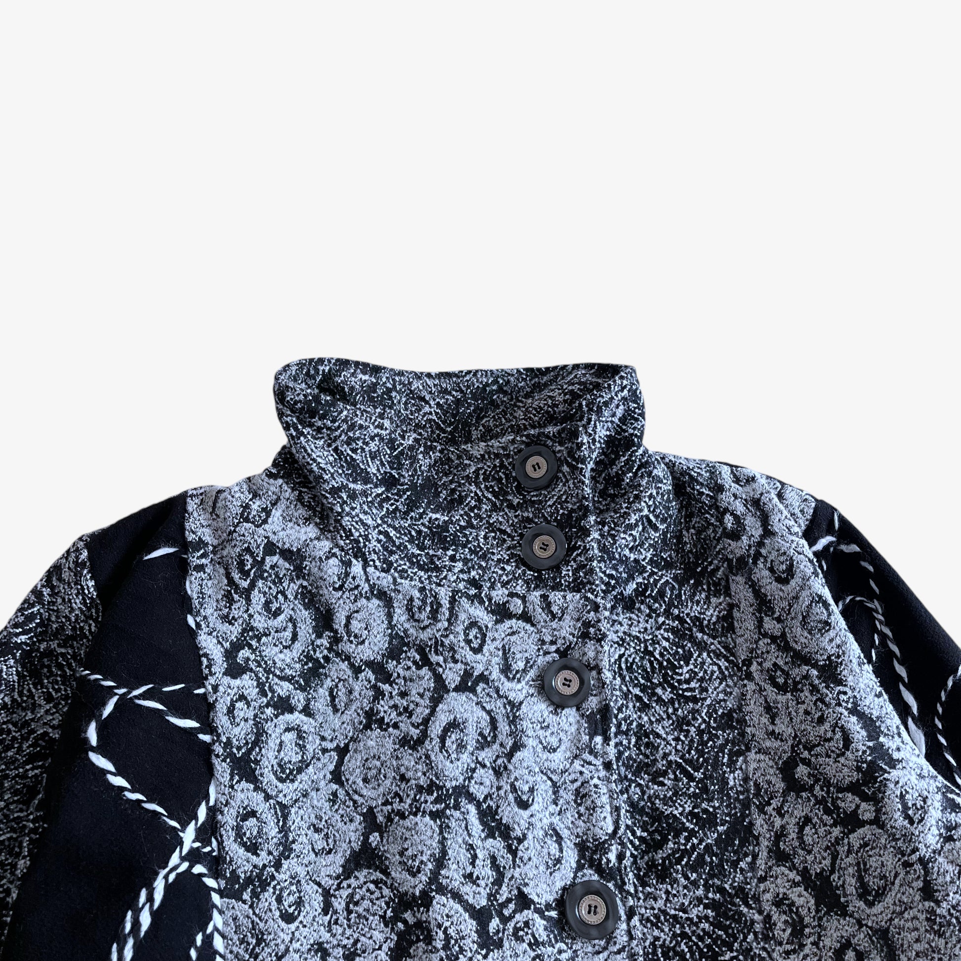 Vintage 80s Womens Black And White Abstract Patchwork Print Wool Coat Collar - Casspios Dream