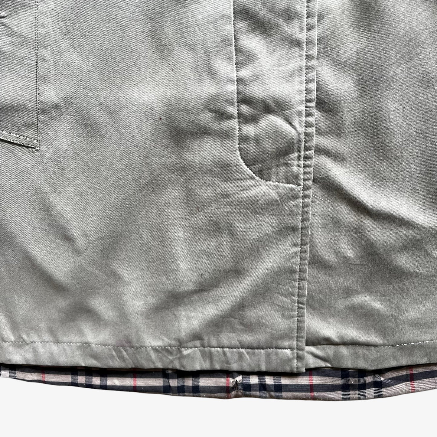 Vintage 80s Womens Burberry Coat With Nova Check Lining And Faux Fur Collar Hem - Casspios Dream