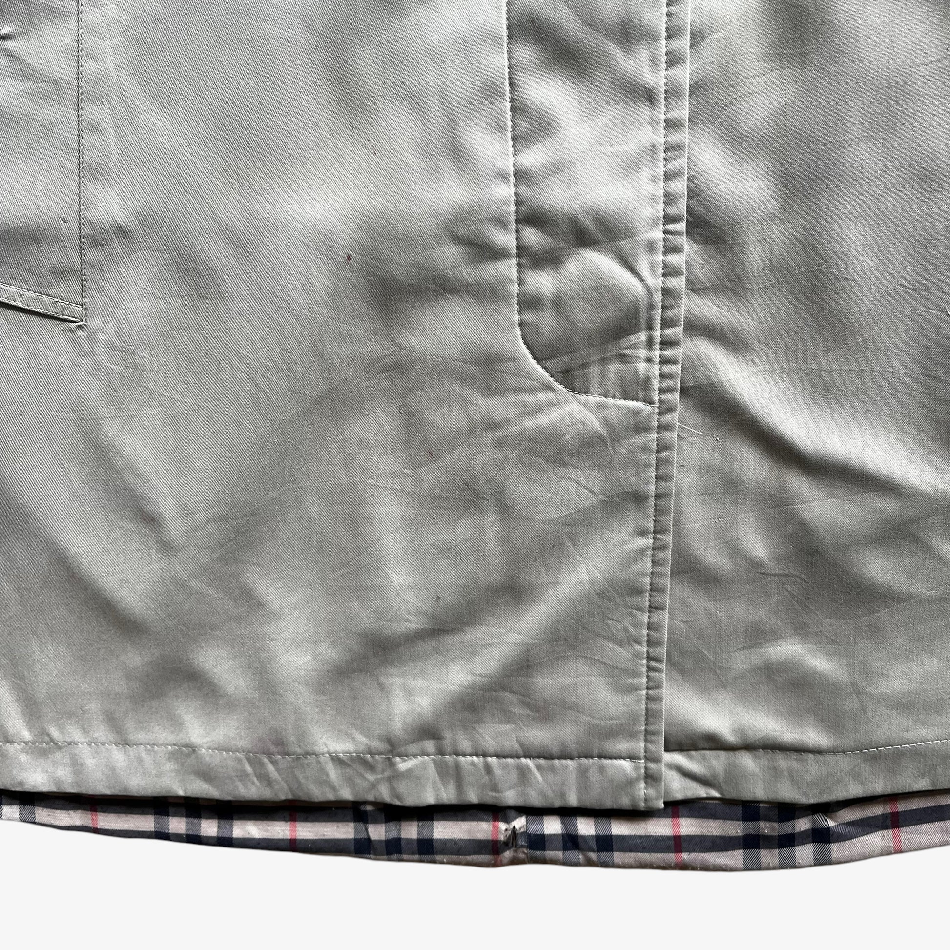 Vintage 80s Womens Burberry Coat With Nova Check Lining And Faux Fur Collar Hem - Casspios Dream