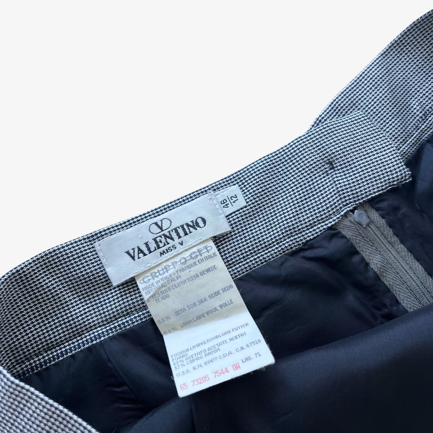 Vintage 80s Womens Valentino Miss V Dogtooth Print Silk And Wool Suit Skirt Label - Casspios Dream