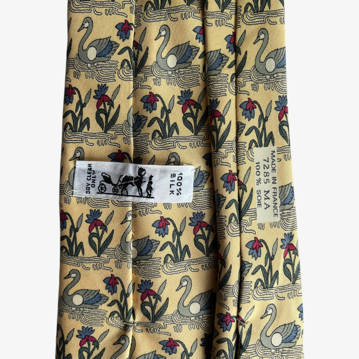 Vintage 90s Hermes 7285 MA Geometric Swan Print Yellow Silk Tie Label - Casspios Dream