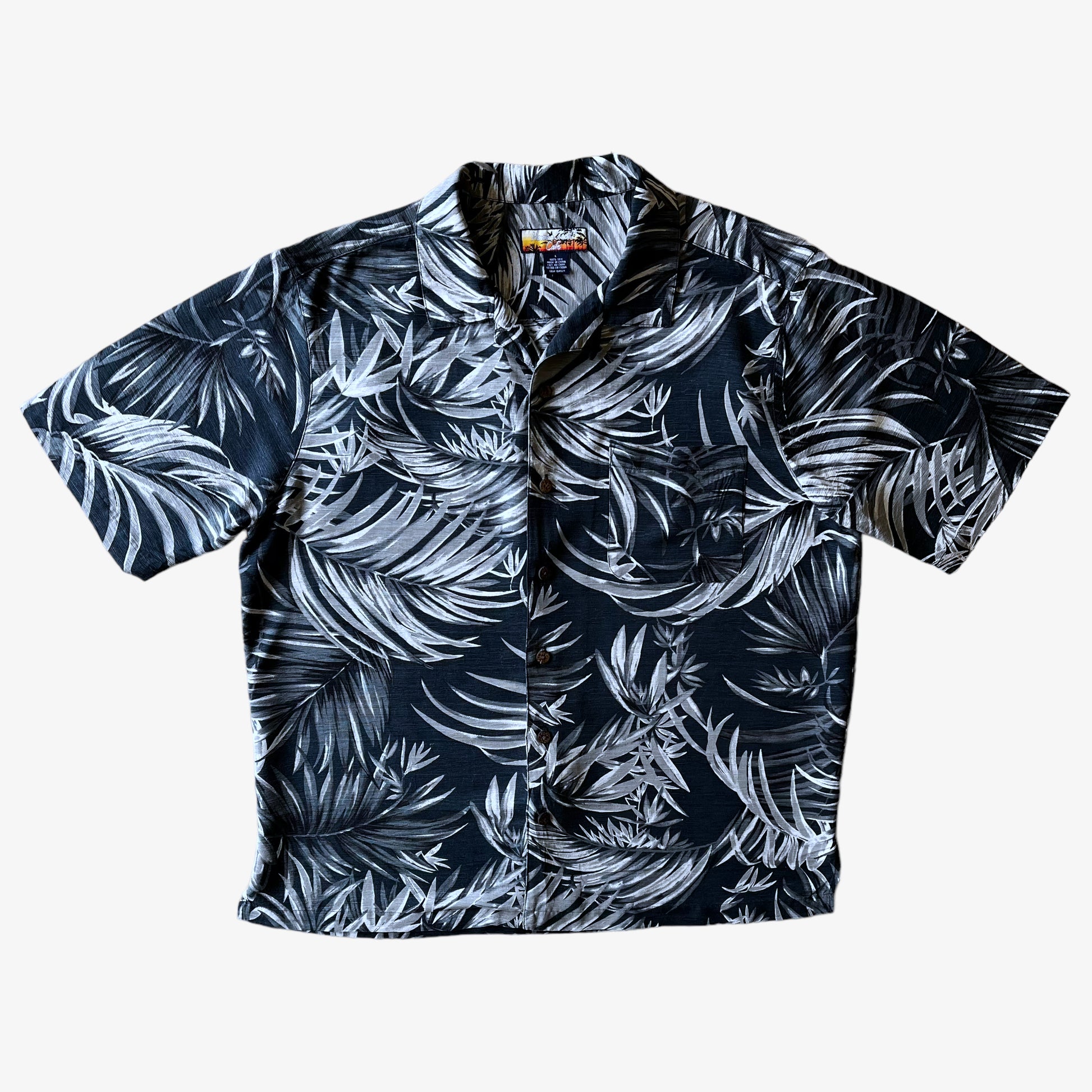 Vintage 90s Mens Havana Jacks Cafe Floral Print Short Sleeve Silk Hawaiian Shirt - Casspios Dream