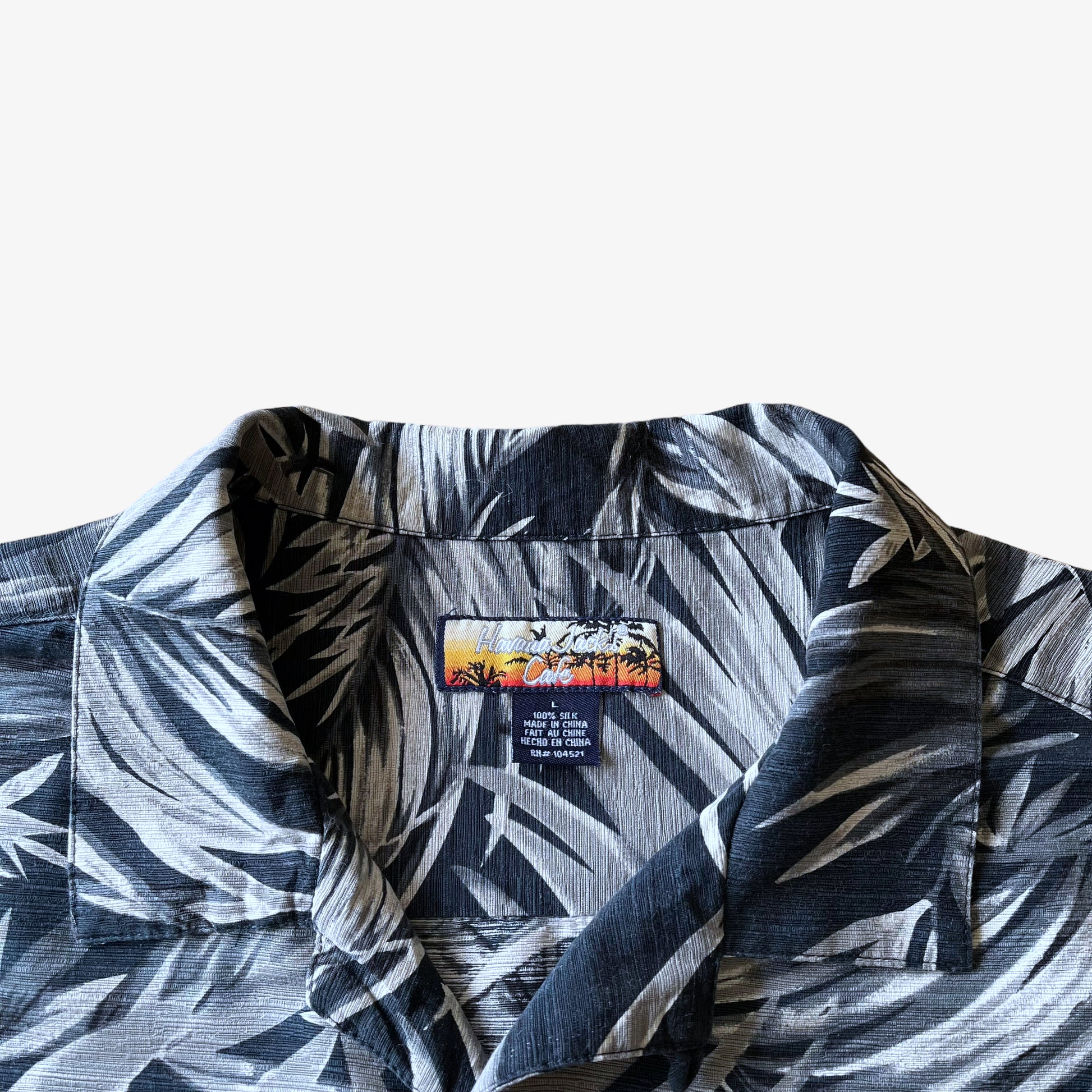 Vintage 90s Mens Havana Jacks Cafe Floral Print Short Sleeve Silk Hawaiian Shirt Label - Casspios Dream