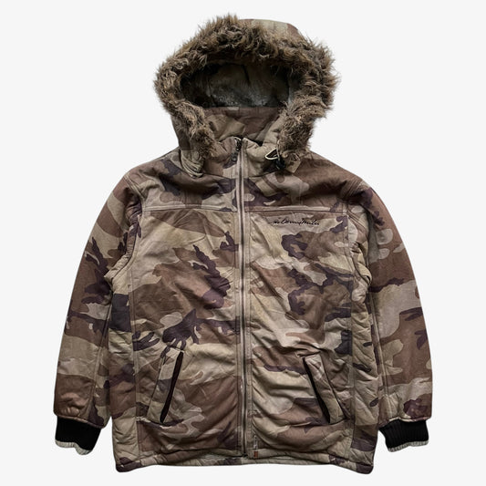 Vintage 90s men's Sir Benni Miles green camouflage jacket featuring a faux fur hood.