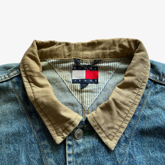Vintage 90s Mens Tommy Hilfiger Blue Denim Jacket With Beige Contrasting Collar Label - Casspios Dream