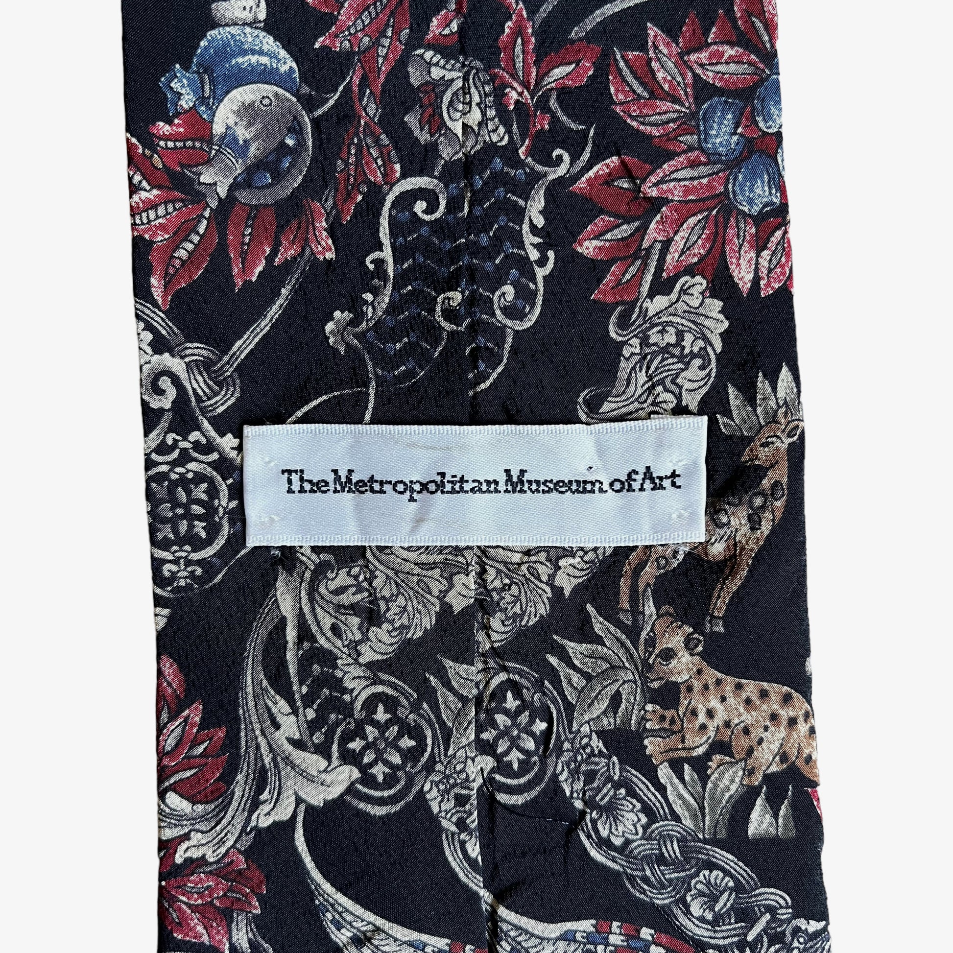 Vintage 90s The Metropolitan Museum Of Art Enchanted Safari Print Silk Tie Label - Casspios Dream