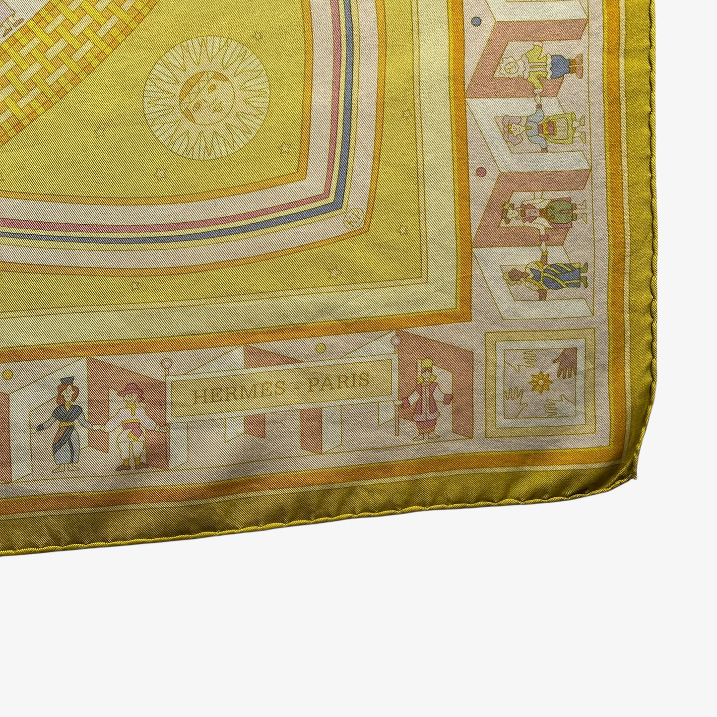 Hermes Paris logo on vintage Y2K women's Donner La Main geometric sun face print yellow silk scarf.