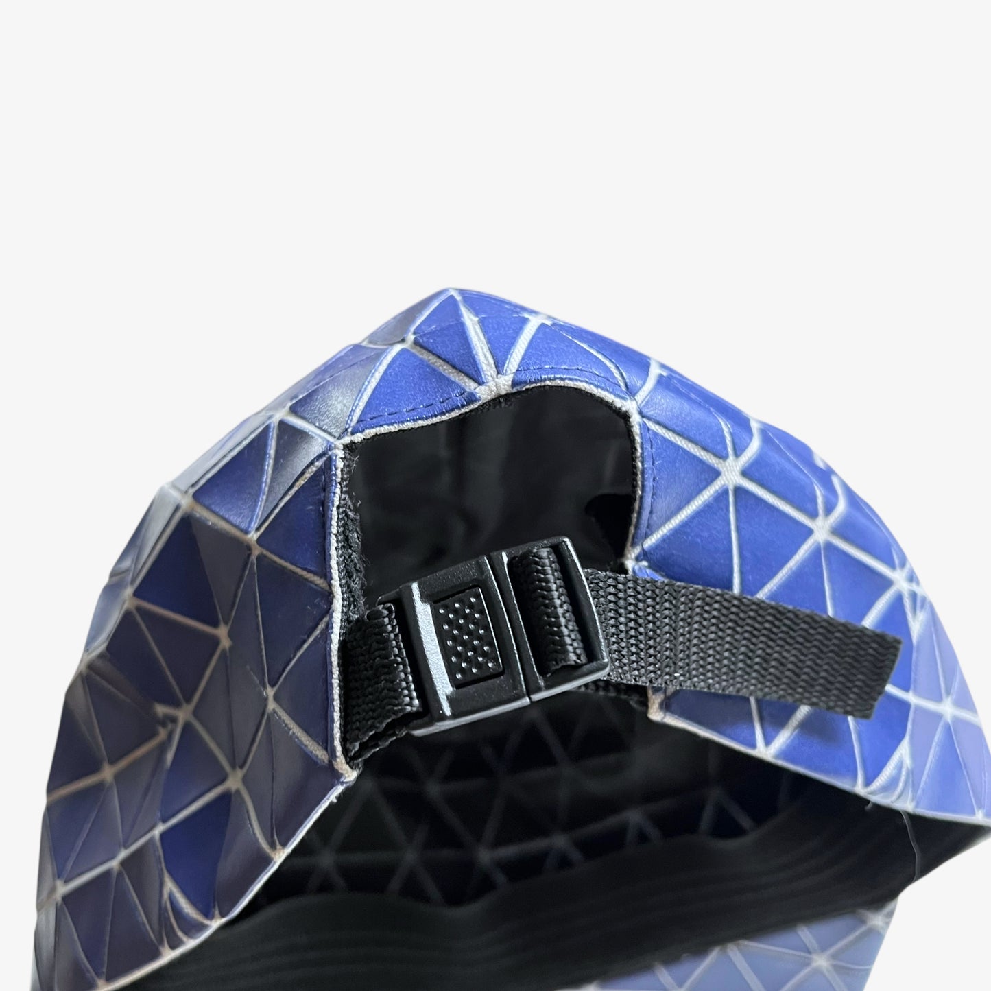 Adjustable strap of vintage Y2K Issey Miyake bao bao blue geometric cap.