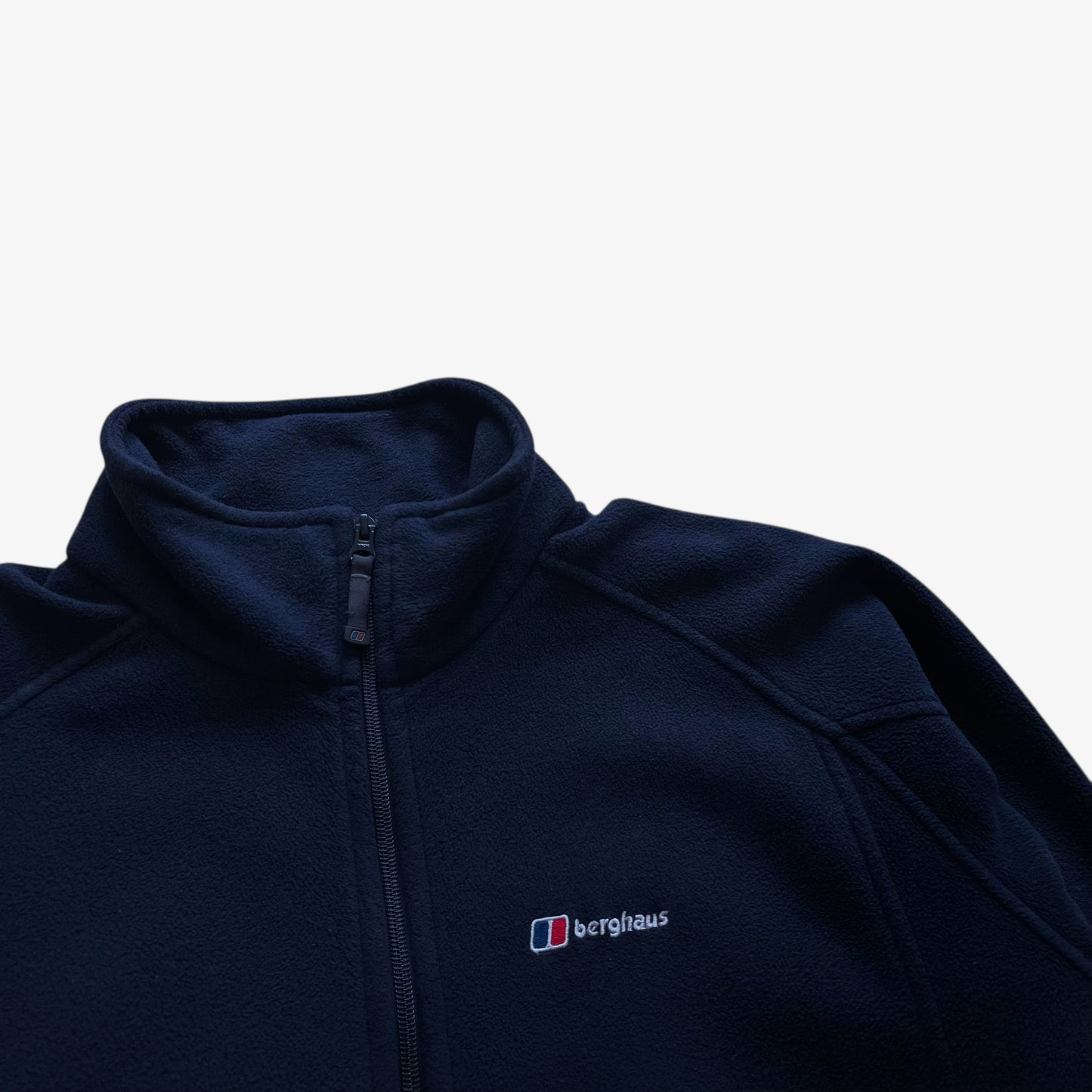 Vintage Y2K Mens Berghaus Navy Fleece Jacket Logo - Casspios Dream