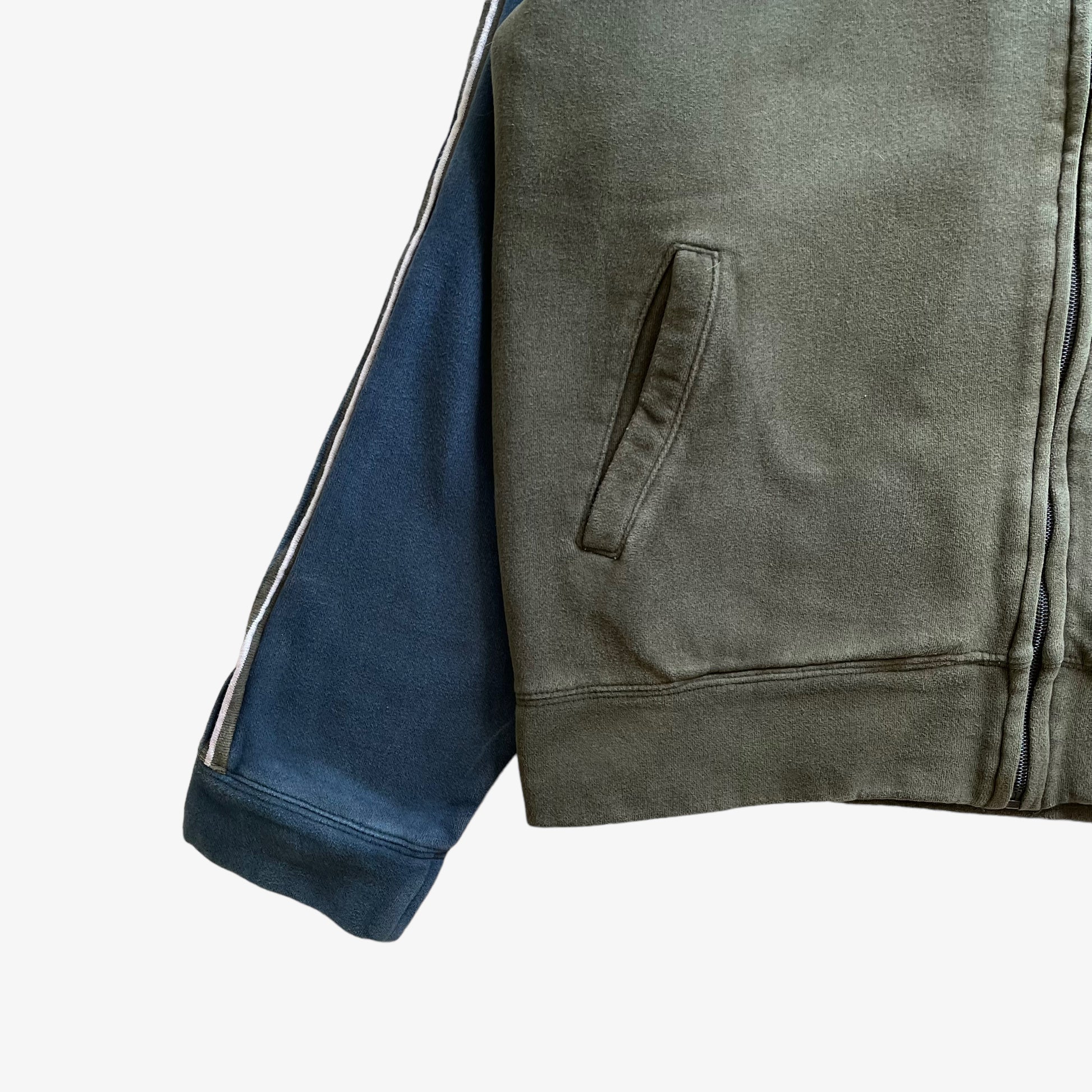 Vintage Y2K Mens Fila Embroidered Spell Out Green And Navy Hooded Jacket Arm - Casspios Dream