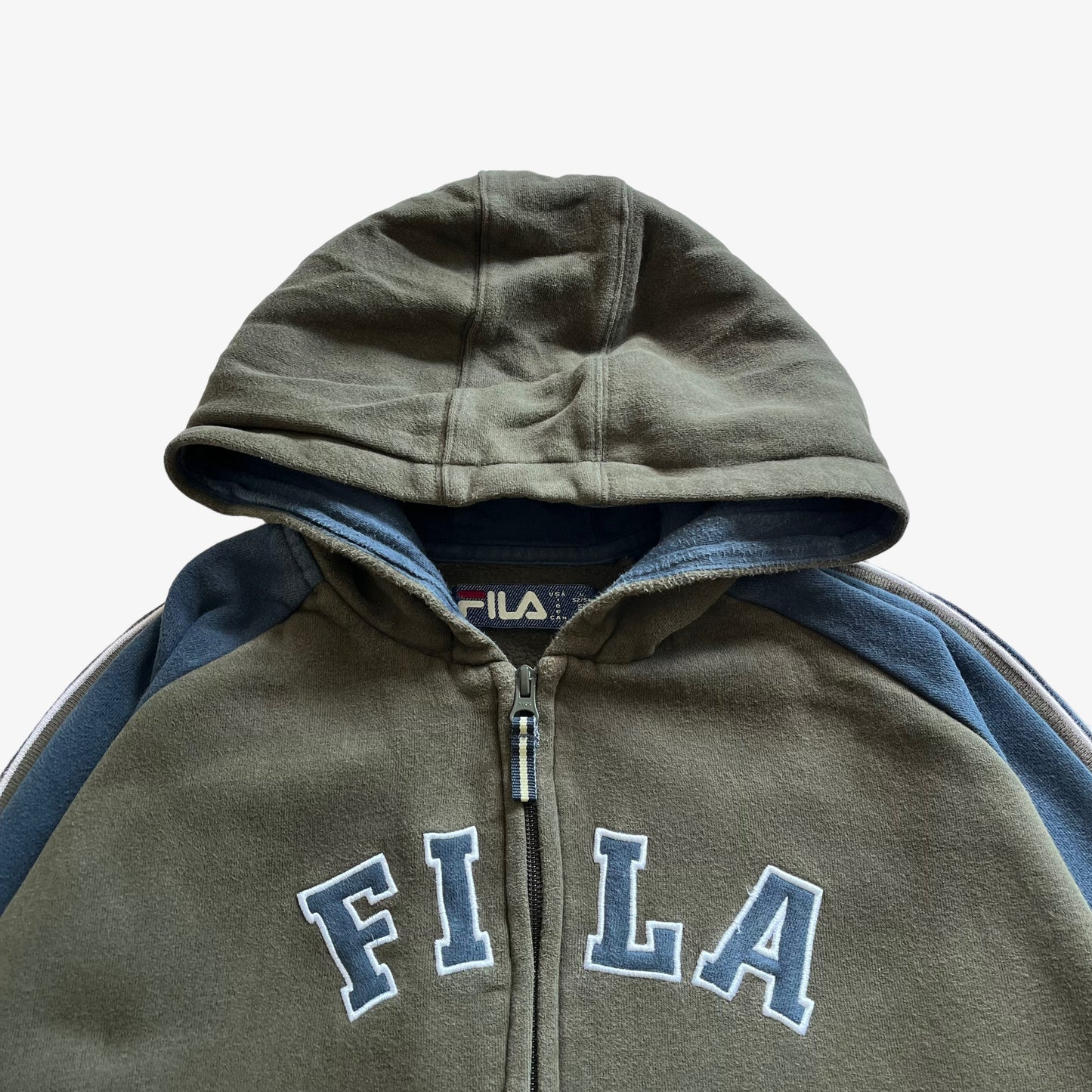 Vintage Y2K Mens Fila Embroidered Spell Out Green And Navy Hooded Jacket Logo - Casspios Dream