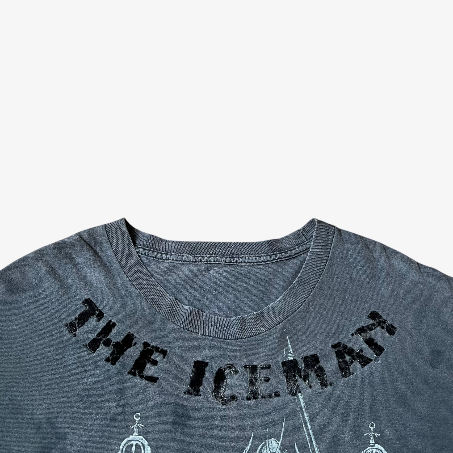 Iceman textured logo on vintage Y2K men's MMA Elite Chuck Liddell Samurai print t-shirt.