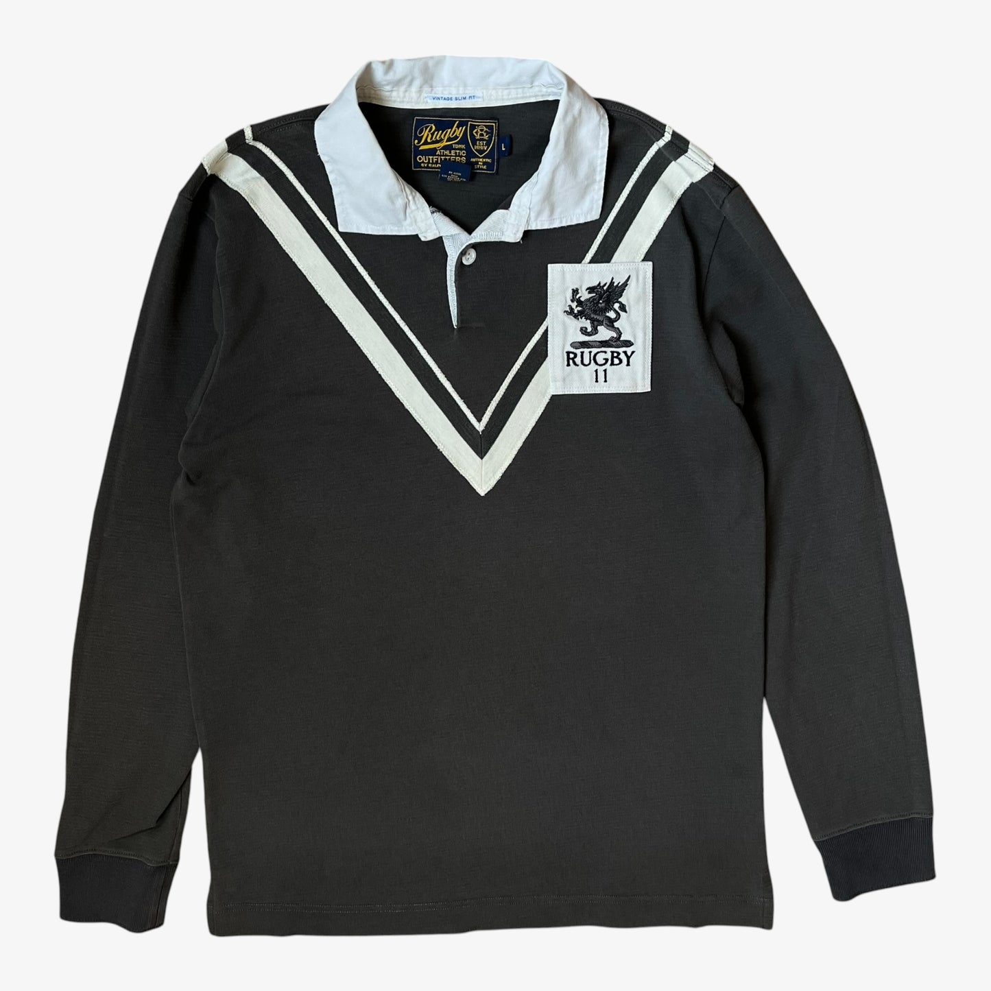 Vintage Y2K men's Ralph Lauren grey rugby shirt with white collar and embroidered crest.