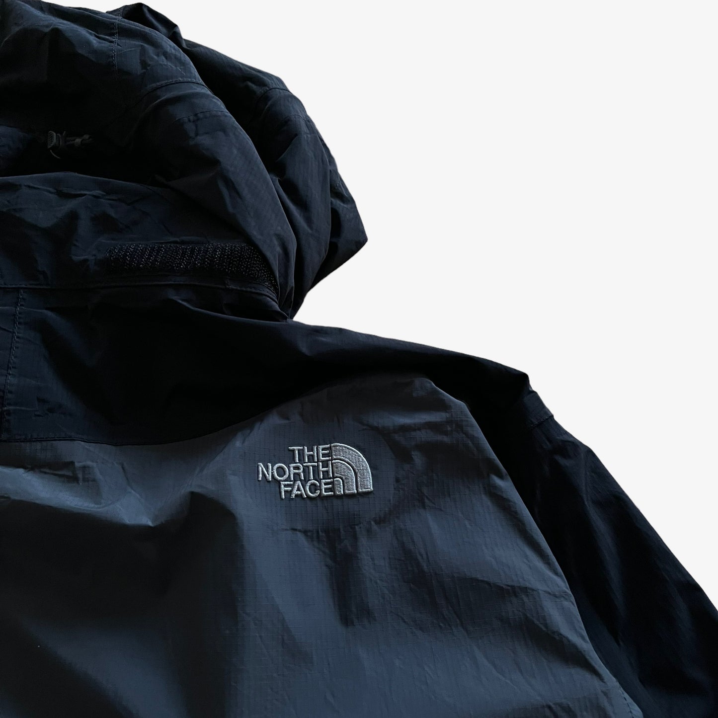 Vintage Y2K Mens The North Face Hyvent Grey & Black Jacket Back Logo - Casspios Dream