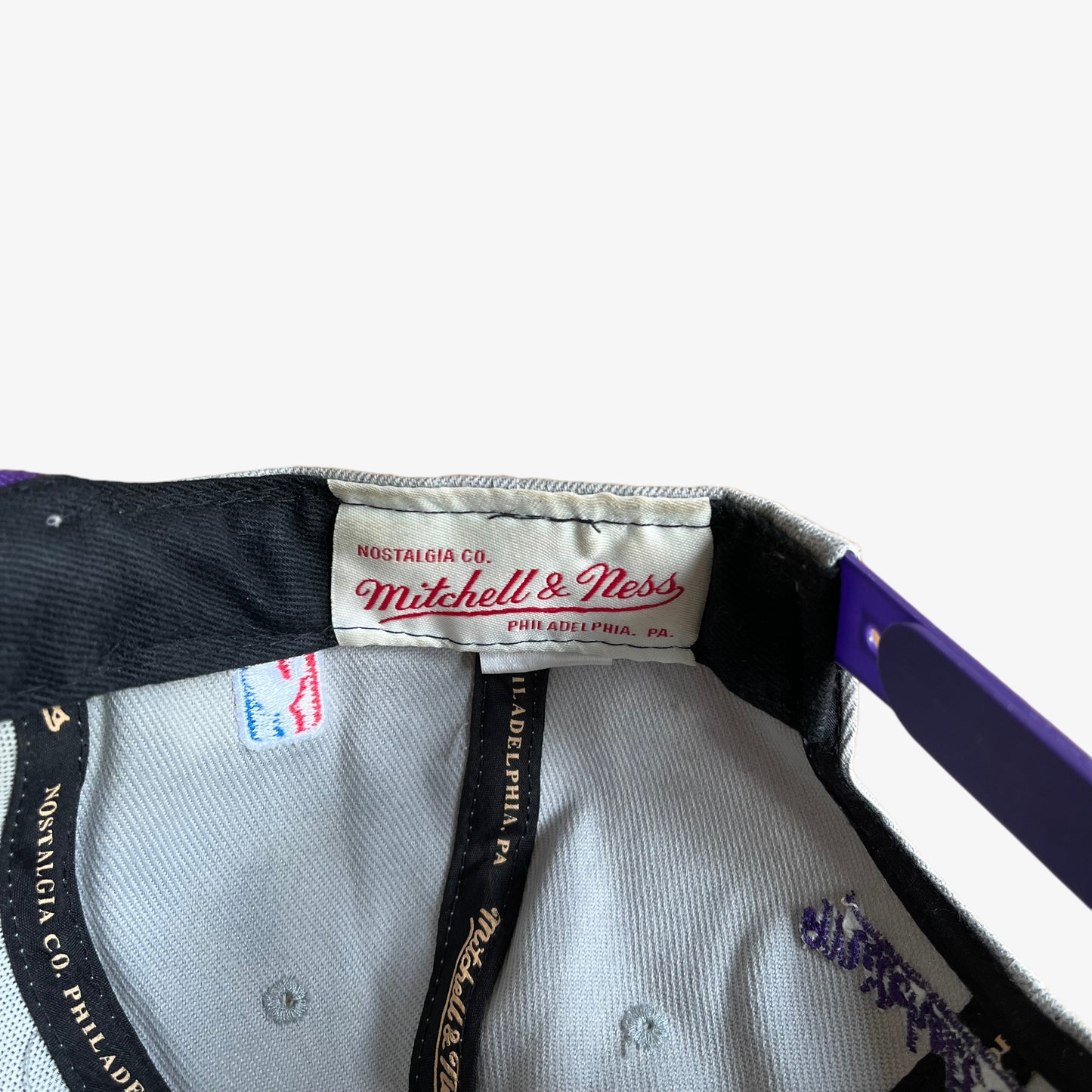 Vintage Y2K Mitchell And Ness Hardwood Classics NBA Toronto Raptors Cap Label - Casspios Dream