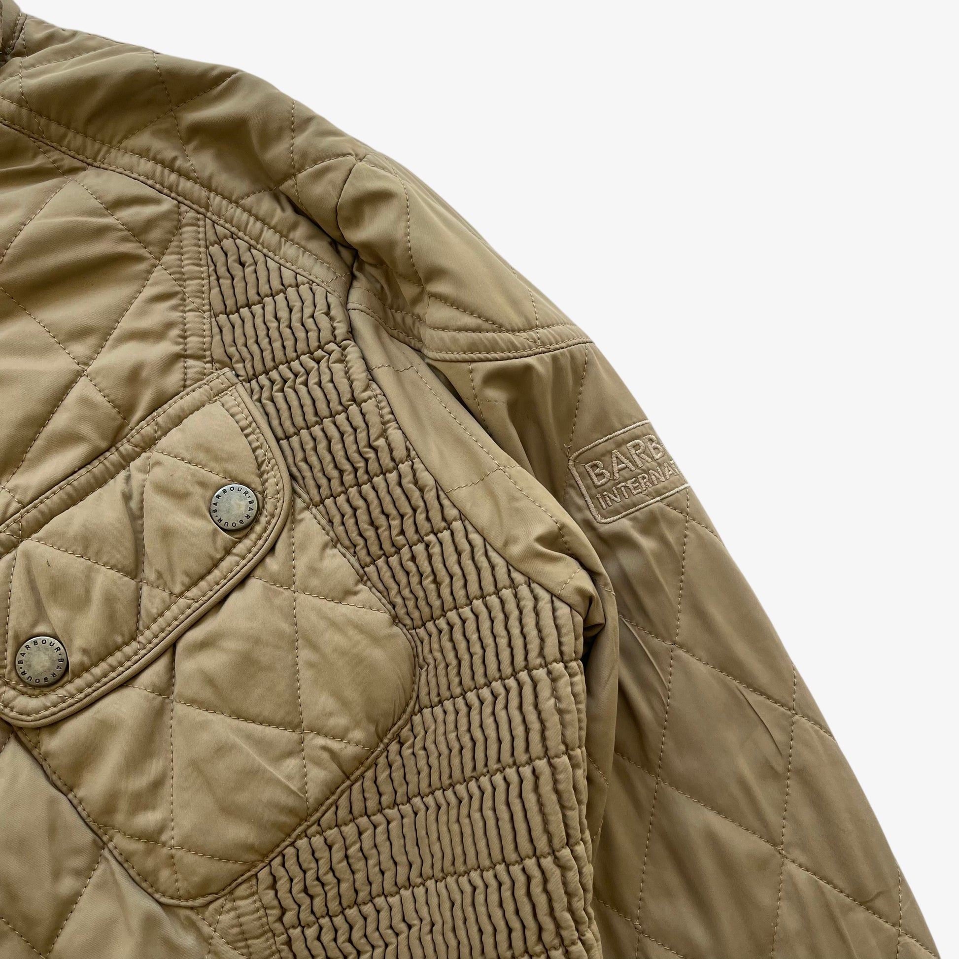 Vintage Y2K Womens Barbour Beige Quilted Jacket With Embroidered England Flag Logo - Casspios Dream