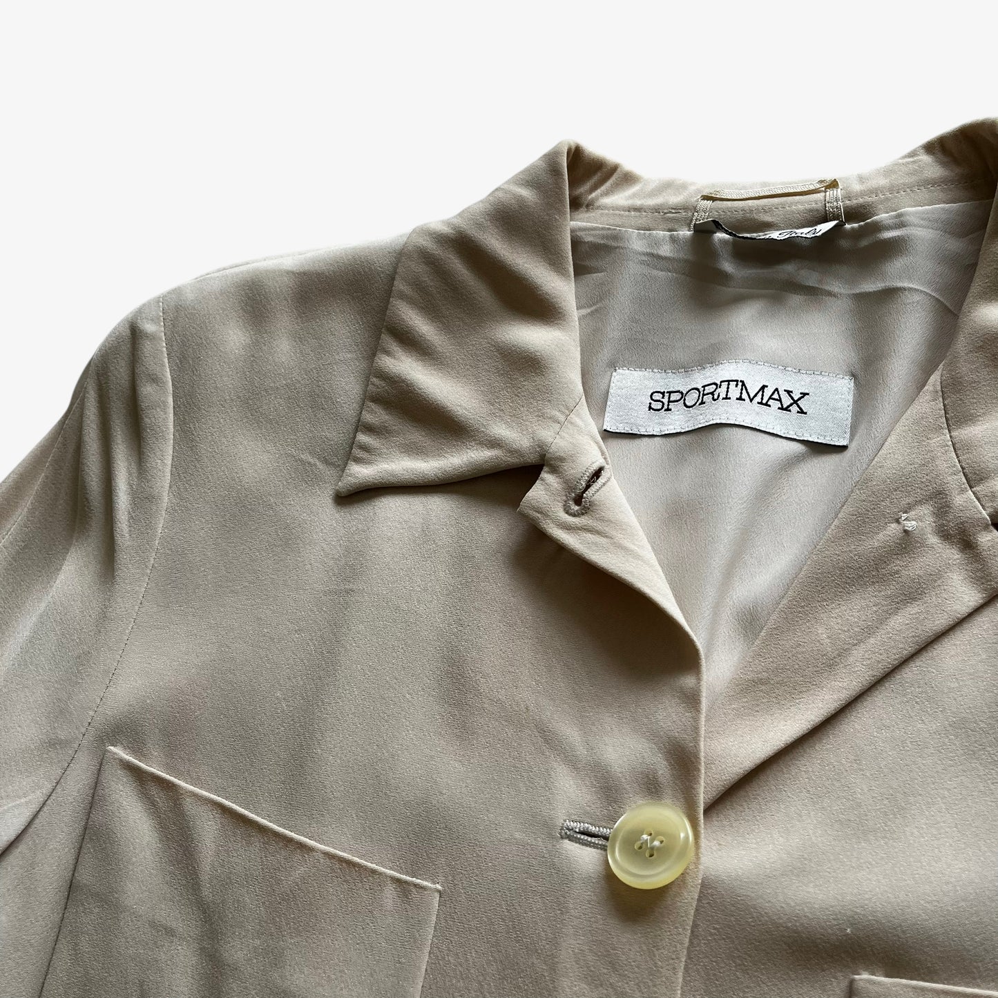Vintage Y2K Womens Max Mara Sportmax Cream Coat With Shoulder Pads Collar - Casspios Dream