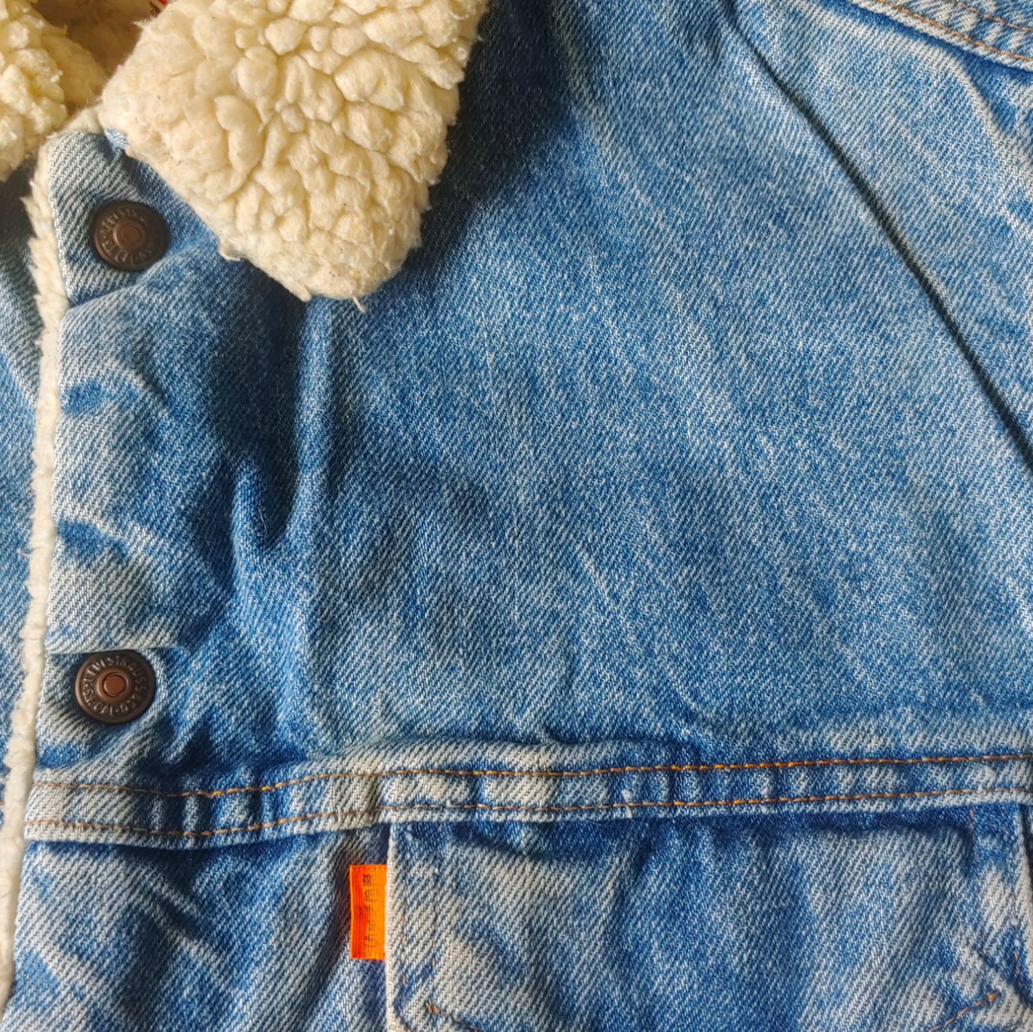 Vintage 1970s Levis Blue Denim Orange Tab Jacket With Fur Collar & Lining Tag - Casspios Dream