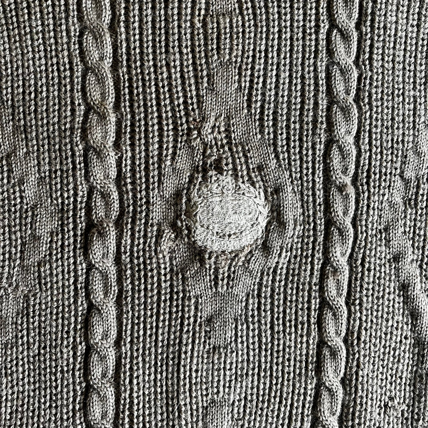 Vintage 1980s Burberry Cable Knit Jumper With Centre Knight Logo Crest Embroidered - Casspios Dream