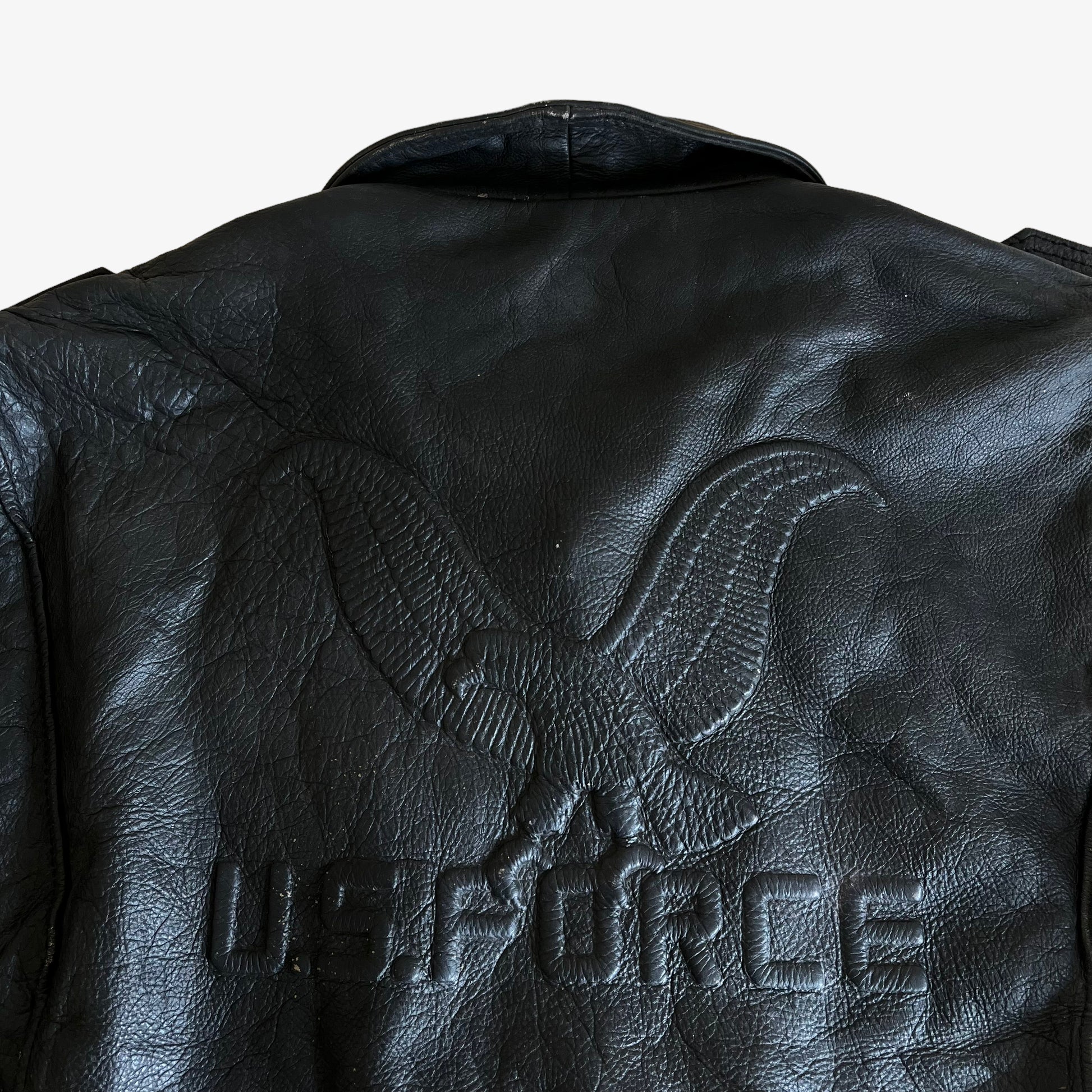 Vintage 1980s US Airforce Black Leather Pilot Jacket With Back Embossed Eagle Back Logo - Casspios Dream
