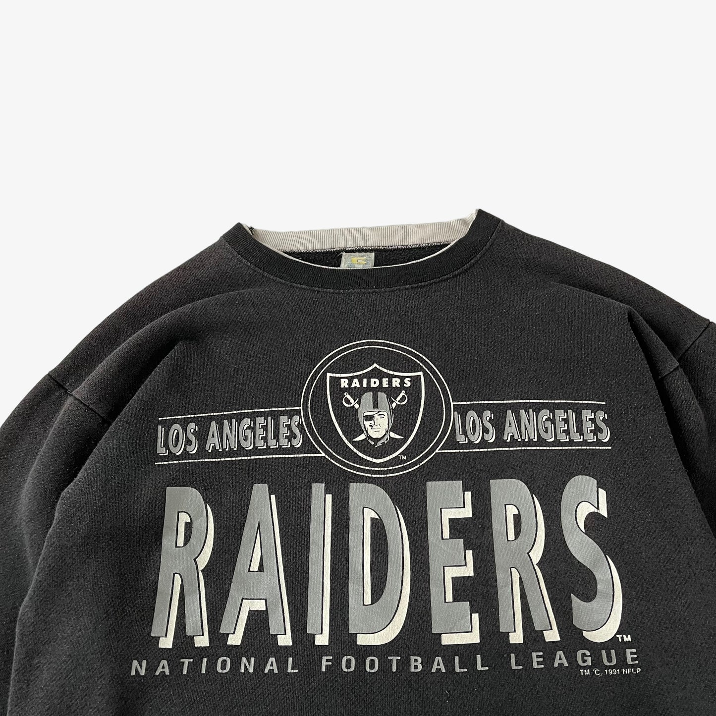 Vintage 90s LA Raiders NFL 1991 Sweatshirt Spell Out - Casspios Dream