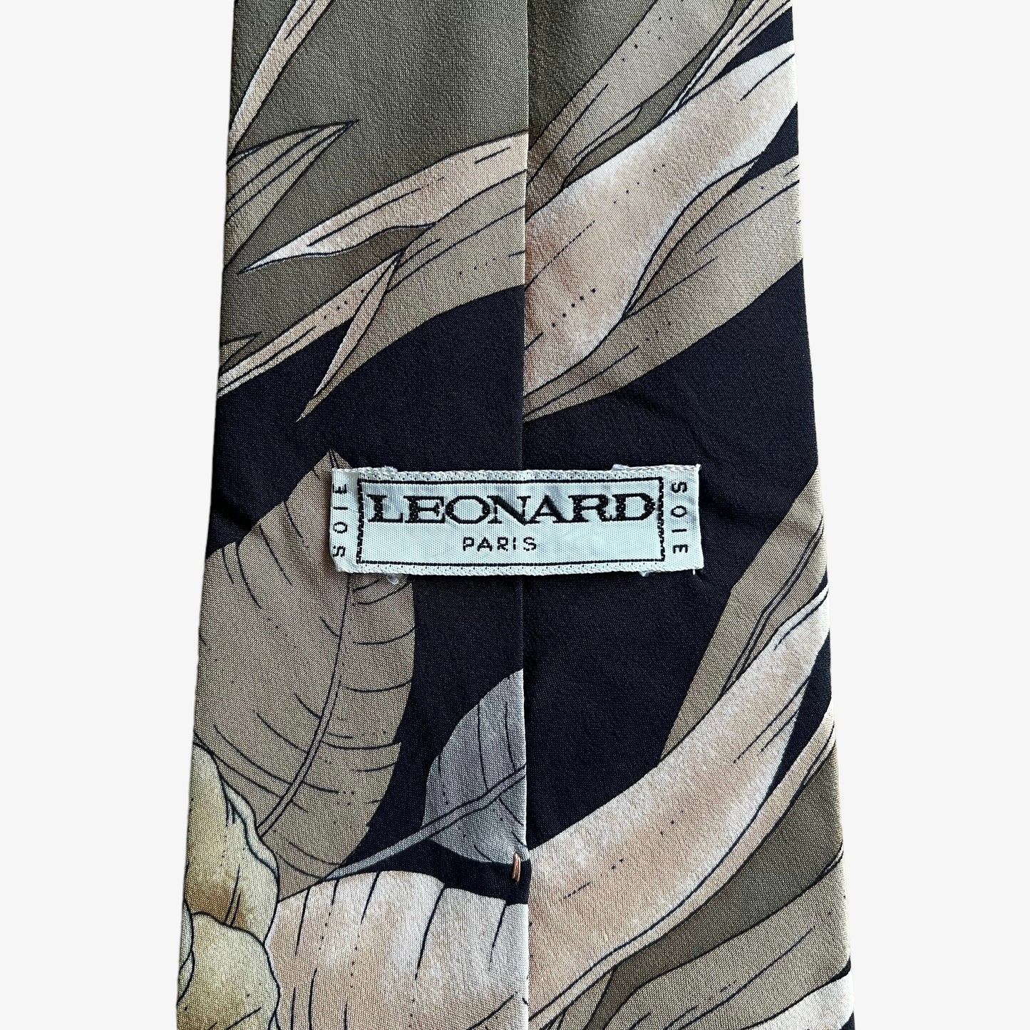 Vintage 90s Leonard All Over Floral Print Silk Tie Label - Casspios Dream