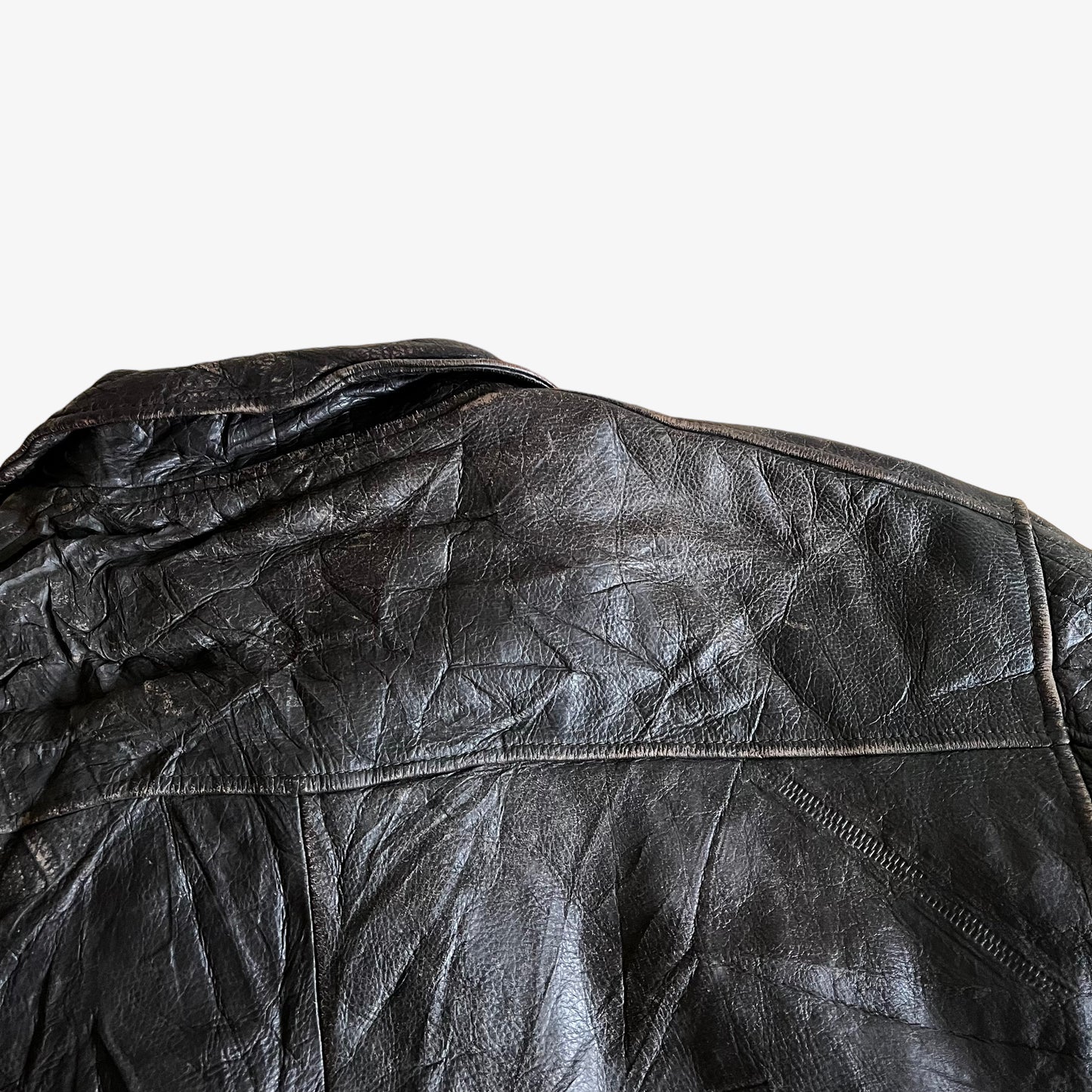 Vintage 90s Levis Brown Leather Pilot Bomber Jacket Collar - Casspios Dream