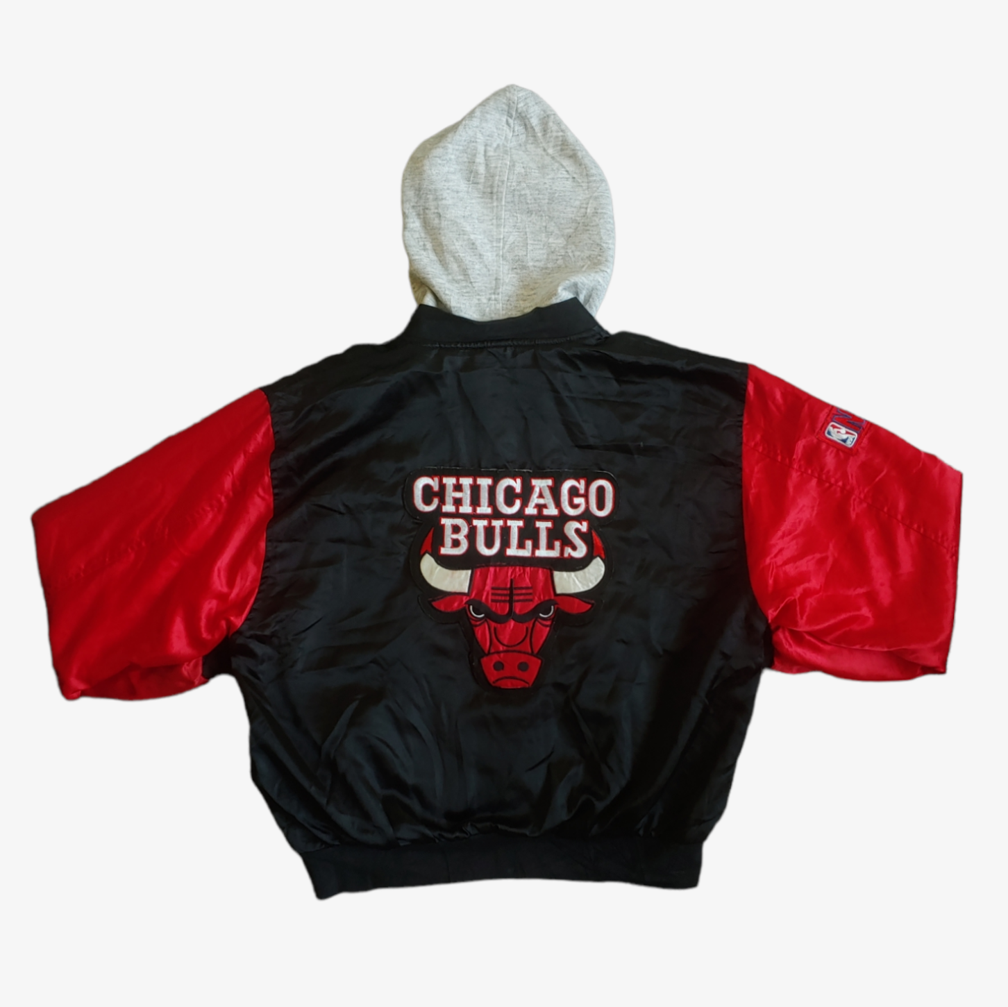 Vintage 90s NBA Chicago Bulls Jacket With Back Spell Out Logo Back - Casspios Dream