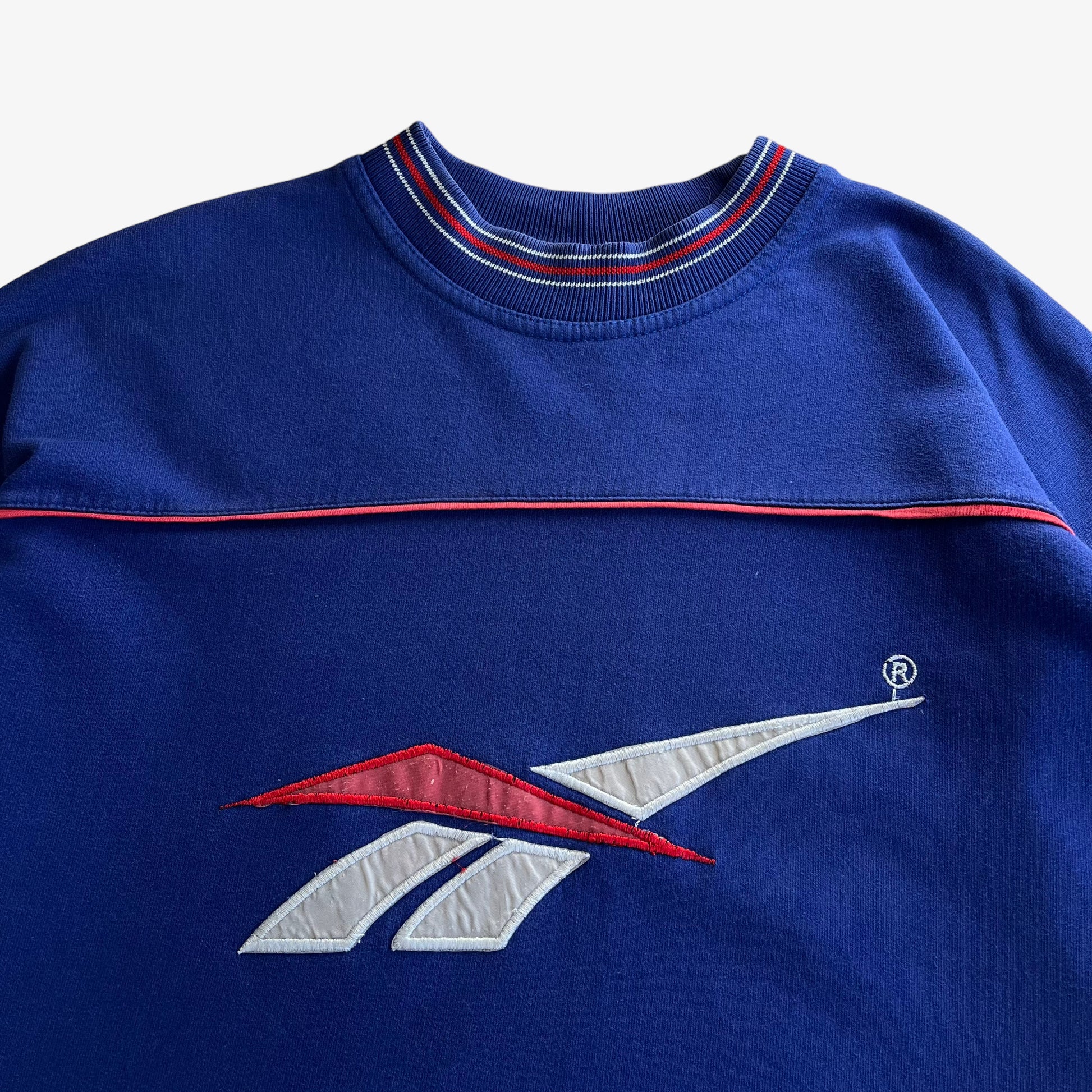 Vintage 90s Reebok Embroidered Spell Out Crewneck Sweatshirt Logo - Casspios Dream