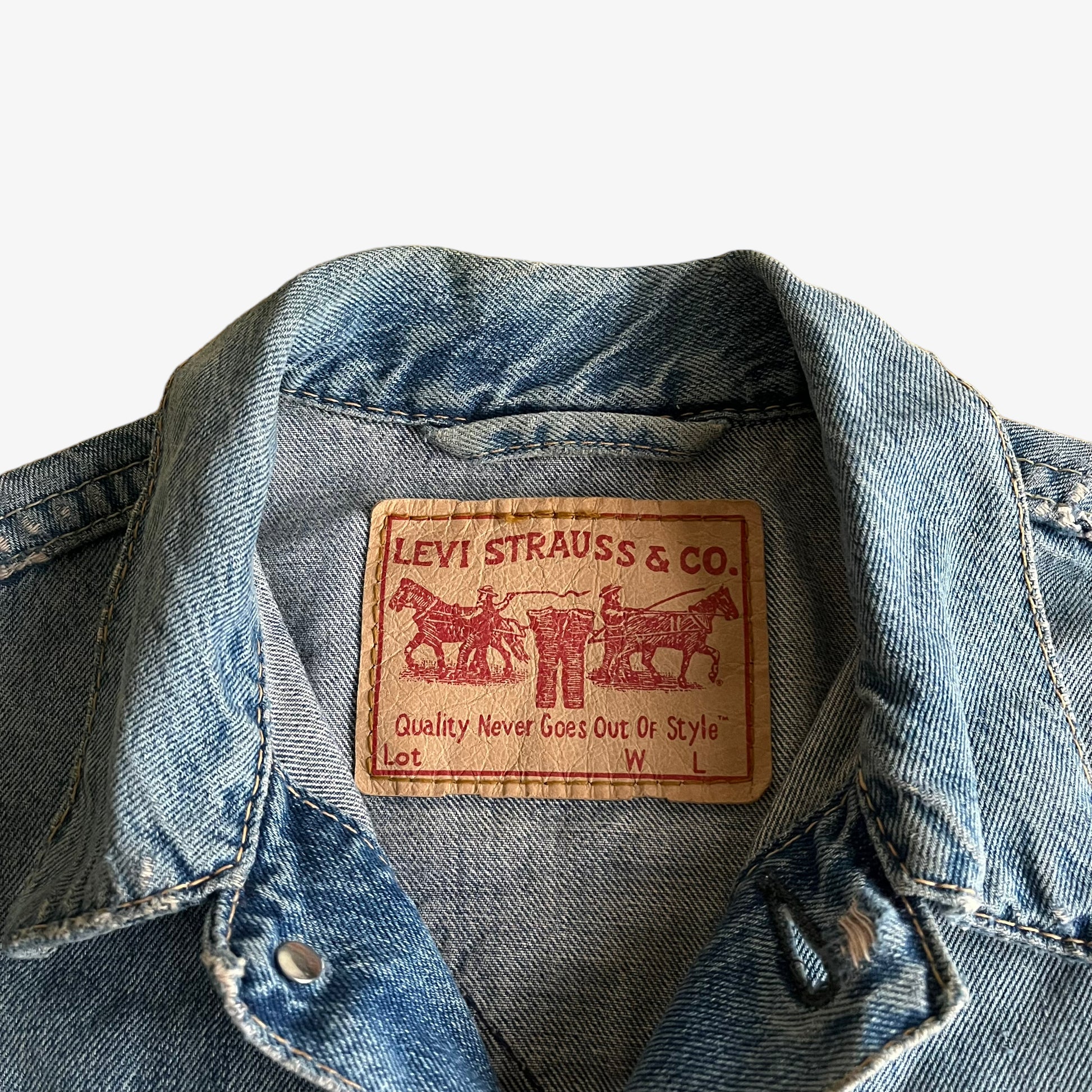 Vintage 90s Womens Levis Blue Denim Trucker Jacket Label - Casspios Dream