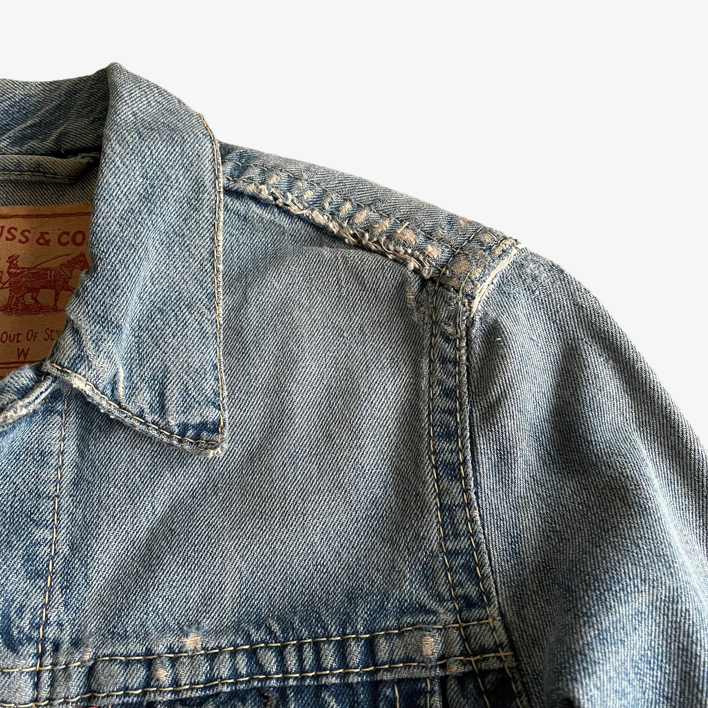 Vintage 90s Womens Levis Blue Denim Trucker Jacket Shoulder - Casspios Dream