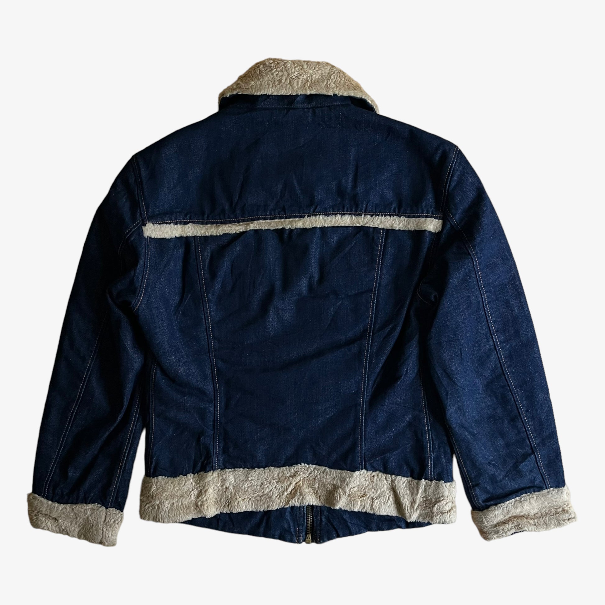 Vintage 90s Womens Levis Navy Denim Trucker Jacket With Faux Fur Lining Back - Casspios Dream