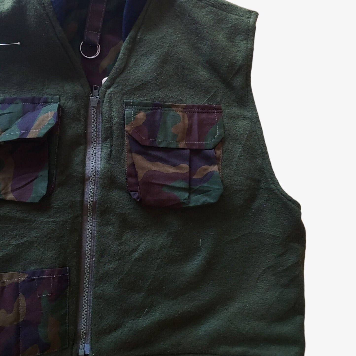 Vintage 1990s New Contrast Camouflage Hunting Utility Army Farmer Fishing Gilet Inside Pocket - Casspios Dream