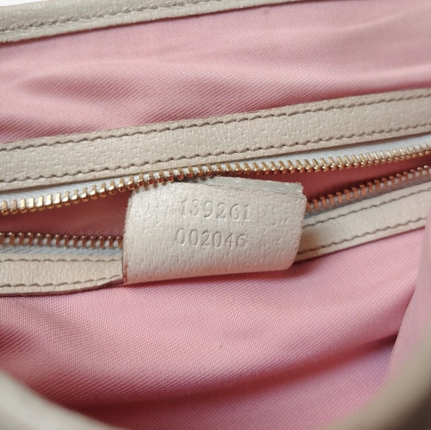 Vintage 90s Gucci GG Small Pink Canvas Handbag With Leather Handles 139261002046 Authentic Code - Casspios Dream