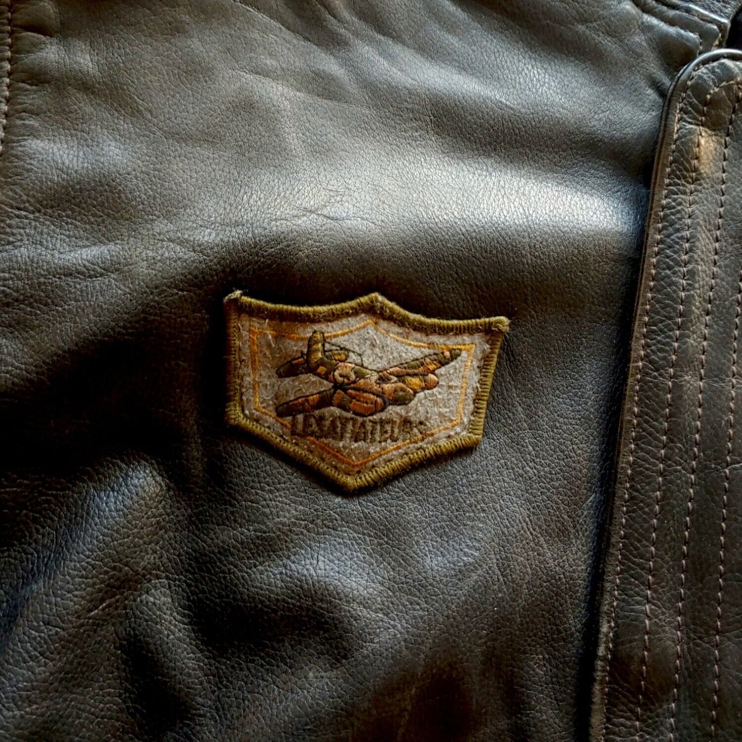 Vintage Aviation College FLT-31st Leather Pilot Jacket Crest - Casspios Dream